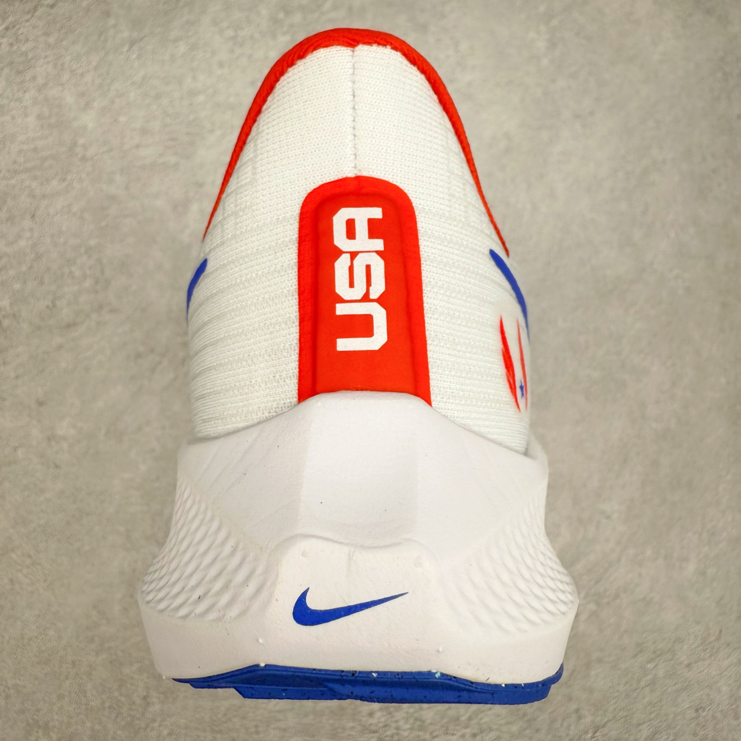 图片[8]-＃TG纯原 NK Zoom Pegasus 飞马39代马拉松系列网面透气缓震疾速跑鞋 独家渠道 市面未流通批次 奥莱直播间499 599一样的东西 碾压市面现存所有版本 公司一样的东西 超值回馈 帮你省钱 拥有 Zoom Air 一如既往的稳定感和流畅感 鞋面采用工程网眼设计 为特定高热区域营造出色透气性 进一步增加鞋面的穿孔数量 让足部能够快速散热 中足搭配 Flywire 飞线 在高速运动时营造舒适稳定的贴合感 内置Zoon气垫加持 动力十足 尺码：36 36.5 37.5 38 38.5 39 40 40.5 41 42 42.5 43 44 44.5 45-选品中心