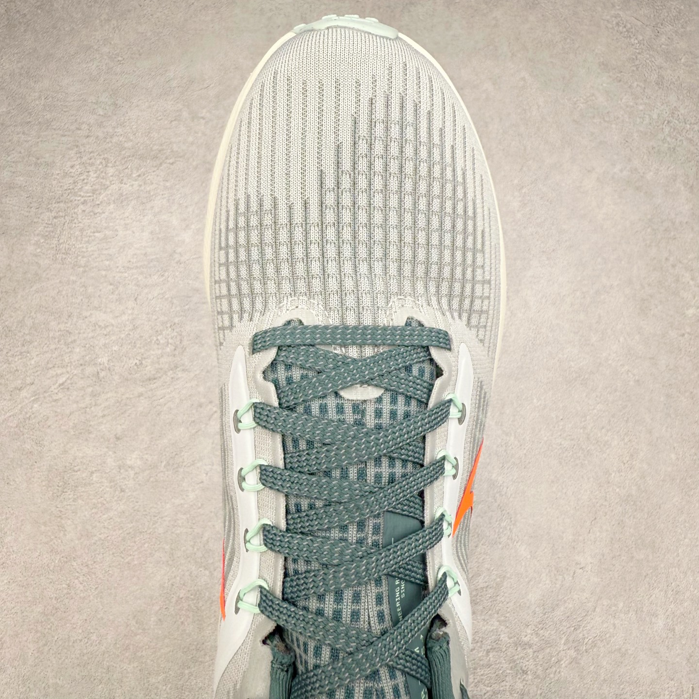 图片[4]-＃TG纯原 NK Zoom Pegasus 飞马39代马拉松系列网面透气缓震疾速跑鞋 独家渠道 市面未流通批次 奥莱直播间499 599一样的东西 碾压市面现存所有版本 公司一样的东西 超值回馈 帮你省钱 拥有 Zoom Air 一如既往的稳定感和流畅感 鞋面采用工程网眼设计 为特定高热区域营造出色透气性 进一步增加鞋面的穿孔数量 让足部能够快速散热 中足搭配 Flywire 飞线 在高速运动时营造舒适稳定的贴合感 内置Zoon气垫加持 动力十足 尺码：36 36.5 37.5 38 38.5 39 40 40.5 41 42 42.5 43 44 44.5 45-选品中心