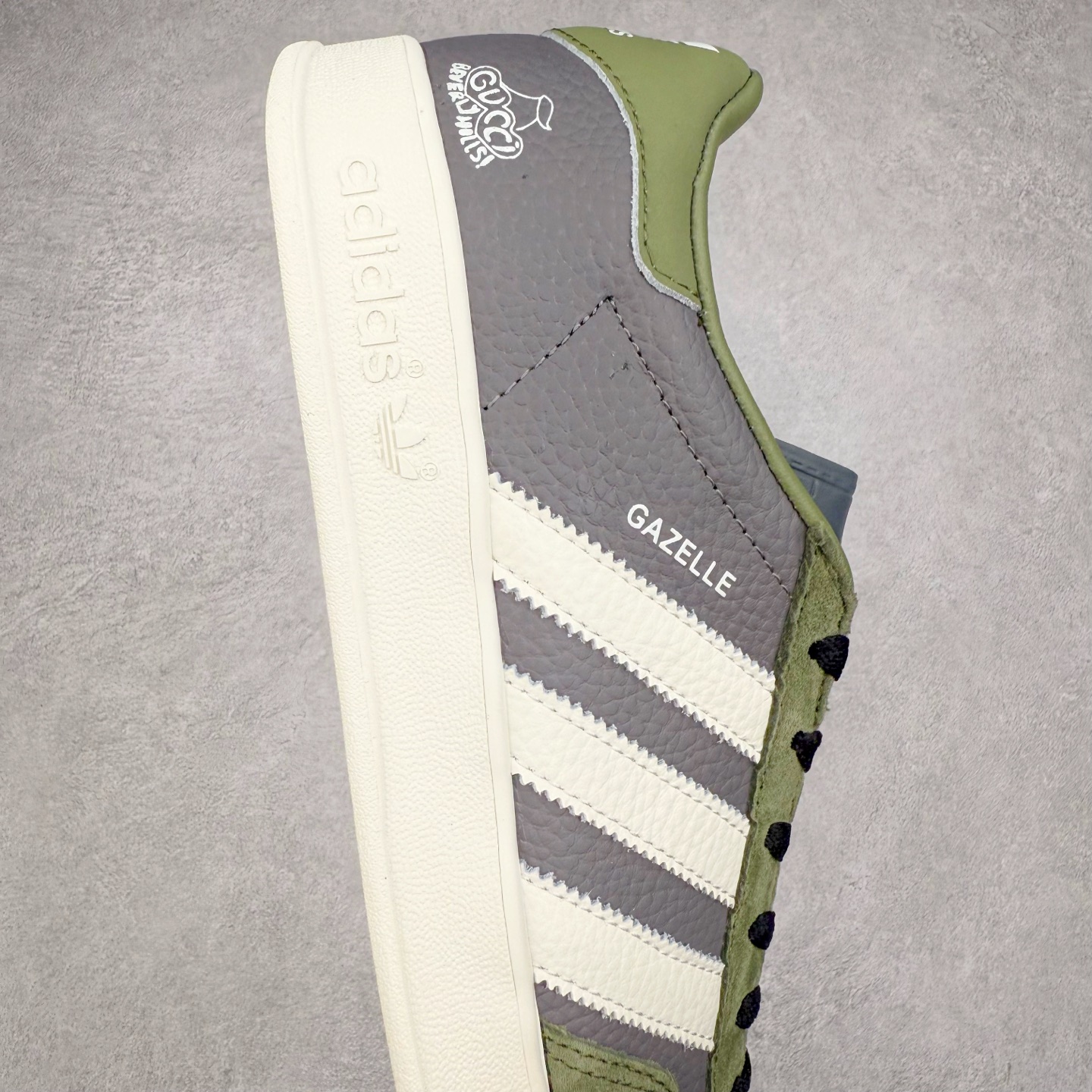 图片[6]-＃C2 AD Gazelle Indoor Trainers 羚羊内训系列低帮复古百搭休闲运动德训风板鞋 DD6608 90年代经典的复刻版！自60年代以足球训练鞋面世以来,Gazelle就以其经典设计席卷全球。1991年版本的复刻,再造经典Gazelle。采用皮革打造,搭配浊色细节,让这款经典更加简约。尺码：36 36⅔ 37⅓ 38 38⅔ 39⅓ 40 40⅔ 41⅓ 42 42⅔ 43⅓ 44⅓ 44⅔ 45-选品中心