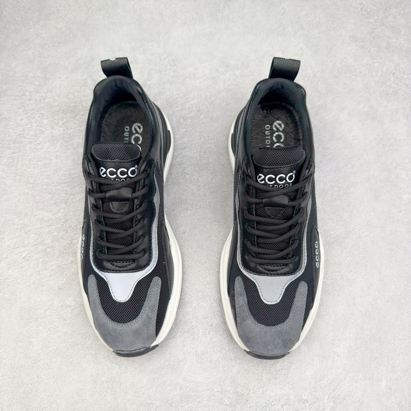 图片[2]-ECCO爱步男鞋夏季新款时尚运动鞋 潮流拼接华夫鞋健步鞋 复古跑鞋老爹鞋 品质牛皮与反绒剖面牛皮拼接 透气网布促进鞋内空气流动 质感细腻 舒适透气 鞋面撞色设计，打造现代时尚外观 多种材质拼接 休闲百搭 简约利落PU+TPU中底 橡胶大底 抓地力强 轻盈缓震 舒适回弹 具有良好的防滑耐磨性 时尚个性 出街有型 尺码：38 39 40 41 42 43 44（皮鞋码）-选品中心