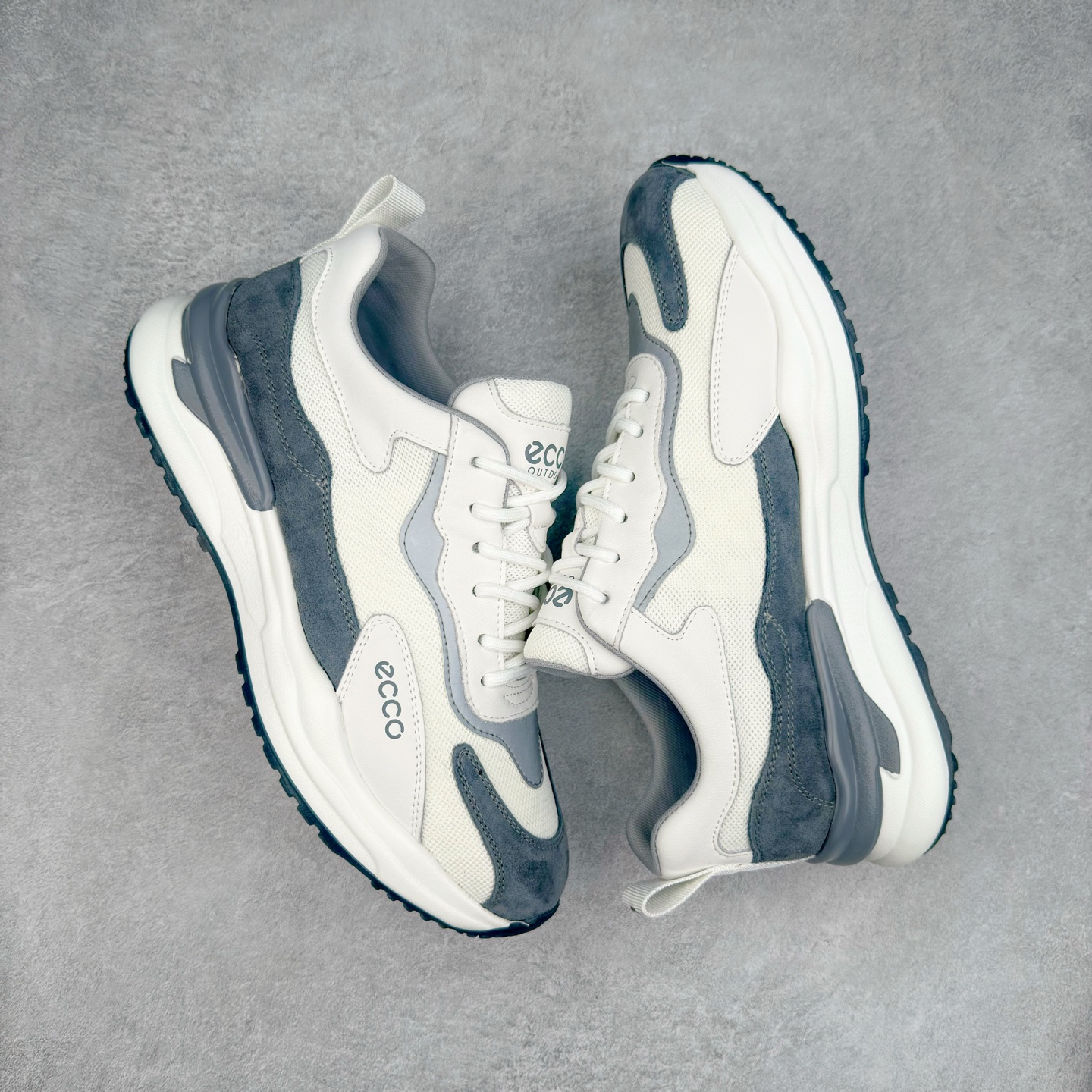 图片[3]-ECCO爱步男鞋夏季新款时尚运动鞋 潮流拼接华夫鞋健步鞋 复古跑鞋老爹鞋 品质牛皮与反绒剖面牛皮拼接 透气网布促进鞋内空气流动 质感细腻 舒适透气 鞋面撞色设计，打造现代时尚外观 多种材质拼接 休闲百搭 简约利落PU+TPU中底 橡胶大底 抓地力强 轻盈缓震 舒适回弹 具有良好的防滑耐磨性 时尚个性 出街有型 尺码：38 39 40 41 42 43 44（皮鞋码）-选品中心