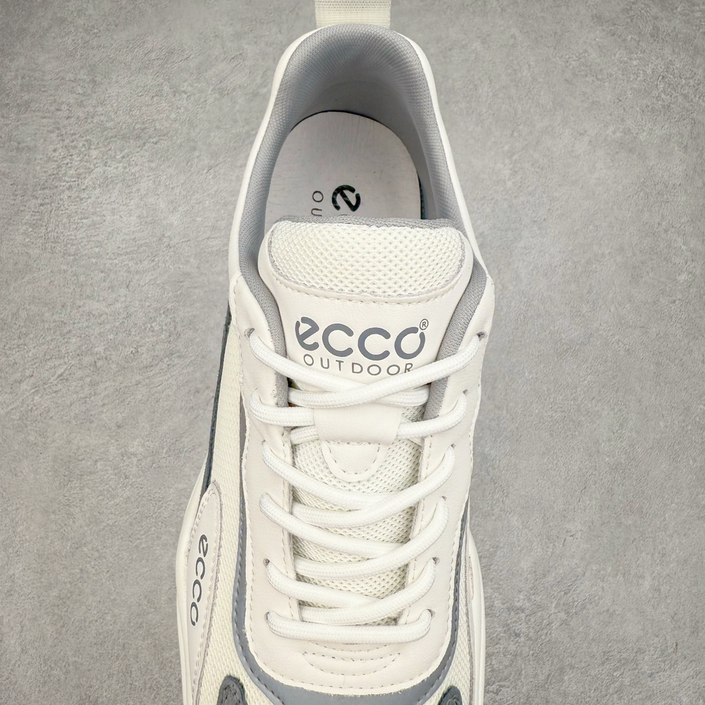 图片[5]-ECCO爱步男鞋夏季新款时尚运动鞋 潮流拼接华夫鞋健步鞋 复古跑鞋老爹鞋 品质牛皮与反绒剖面牛皮拼接 透气网布促进鞋内空气流动 质感细腻 舒适透气 鞋面撞色设计，打造现代时尚外观 多种材质拼接 休闲百搭 简约利落PU+TPU中底 橡胶大底 抓地力强 轻盈缓震 舒适回弹 具有良好的防滑耐磨性 时尚个性 出街有型 尺码：38 39 40 41 42 43 44（皮鞋码）-选品中心