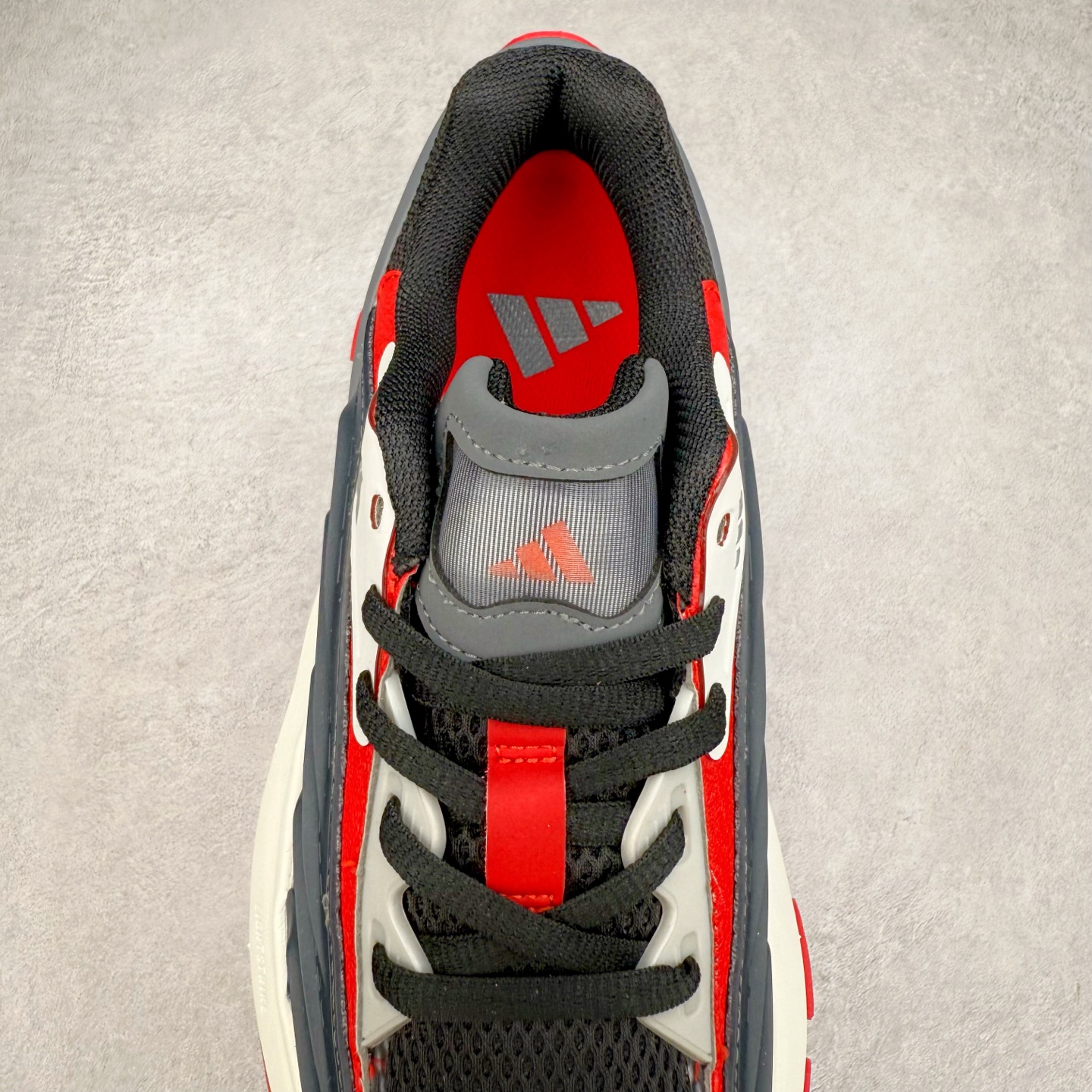 图片[5]-AD XLG MTW系列 舒适百搭防滑耐磨低帮跑步鞋老爹鞋 JR6392 鞋面采用贯穿式银条 完整的线条流畅度带来充分的视觉享受 鞋舌若隐若现的LOGO充满神秘感 夸张的鞋后跟幅度设计 线条感延伸至后跟标志三条杆彰显adidas调性 中底采用LIGHT STRIKE科技 在满足穿搭属性的同时提供舒适的脚感 完整的流线型设计语言 从鞋面贯穿到鞋底以及鞋花纹路 颜值与实力兼具 秀场与日常皆融 未来已来 让我们继续期待 实拍调校N版已经零色差零失真 百分百还原实物色彩所见即所得 不存在货不对板色差等低级问题 选购参考实物拍摄 不混卖不参货 只用心做好货严格选品 承诺混一赔十 尺码：36 36.5 37.5 38 38.5 39 40 40.5 41 42 42.5 43 44 44.5 45-选品中心