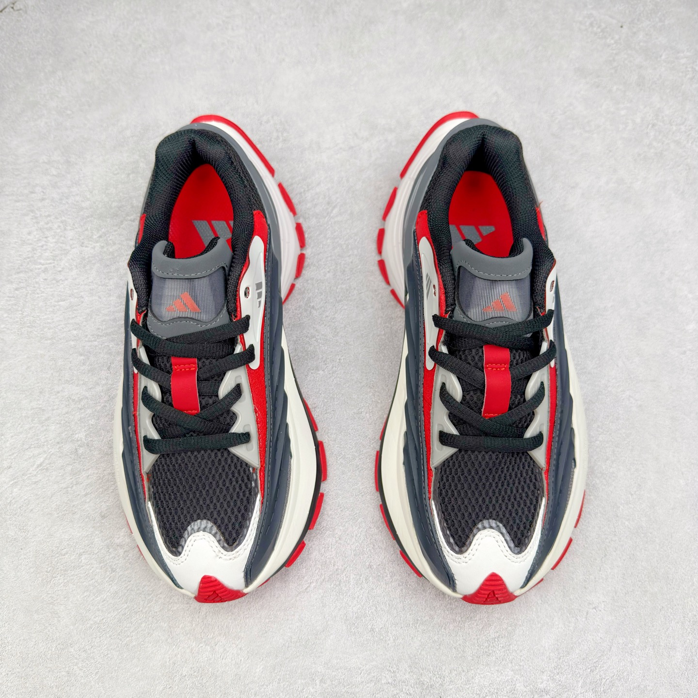 图片[2]-AD XLG MTW系列 舒适百搭防滑耐磨低帮跑步鞋老爹鞋 JR6392 鞋面采用贯穿式银条 完整的线条流畅度带来充分的视觉享受 鞋舌若隐若现的LOGO充满神秘感 夸张的鞋后跟幅度设计 线条感延伸至后跟标志三条杆彰显adidas调性 中底采用LIGHT STRIKE科技 在满足穿搭属性的同时提供舒适的脚感 完整的流线型设计语言 从鞋面贯穿到鞋底以及鞋花纹路 颜值与实力兼具 秀场与日常皆融 未来已来 让我们继续期待 实拍调校N版已经零色差零失真 百分百还原实物色彩所见即所得 不存在货不对板色差等低级问题 选购参考实物拍摄 不混卖不参货 只用心做好货严格选品 承诺混一赔十 尺码：36 36.5 37.5 38 38.5 39 40 40.5 41 42 42.5 43 44 44.5 45-选品中心