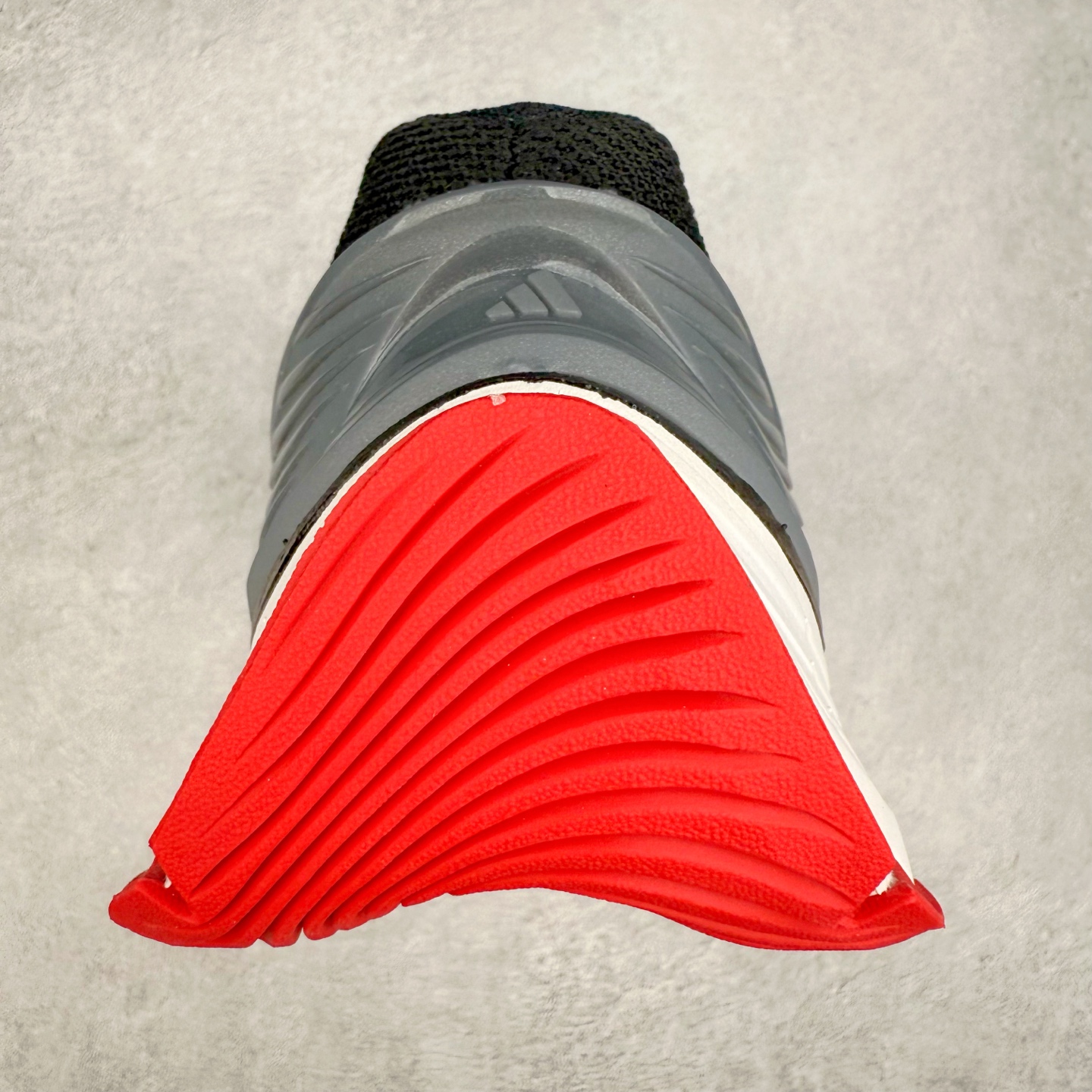 图片[8]-AD XLG MTW系列 舒适百搭防滑耐磨低帮跑步鞋老爹鞋 JR6392 鞋面采用贯穿式银条 完整的线条流畅度带来充分的视觉享受 鞋舌若隐若现的LOGO充满神秘感 夸张的鞋后跟幅度设计 线条感延伸至后跟标志三条杆彰显adidas调性 中底采用LIGHT STRIKE科技 在满足穿搭属性的同时提供舒适的脚感 完整的流线型设计语言 从鞋面贯穿到鞋底以及鞋花纹路 颜值与实力兼具 秀场与日常皆融 未来已来 让我们继续期待 实拍调校N版已经零色差零失真 百分百还原实物色彩所见即所得 不存在货不对板色差等低级问题 选购参考实物拍摄 不混卖不参货 只用心做好货严格选品 承诺混一赔十 尺码：36 36.5 37.5 38 38.5 39 40 40.5 41 42 42.5 43 44 44.5 45-选品中心