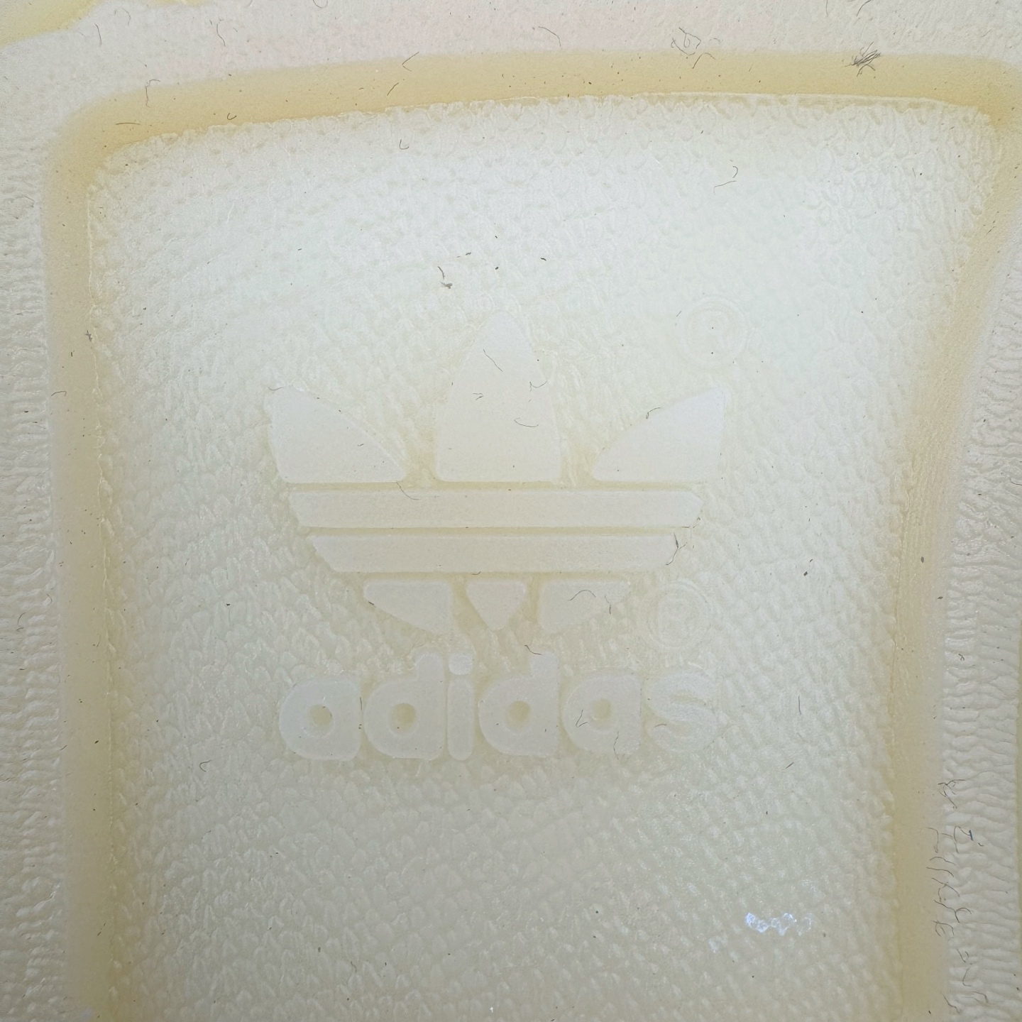 图片[21]-＃纯原福利 Song for the Mute x AD Originals SFTM-003 联名款复古慢跑鞋 Originals与时装品牌Song for the Mute即将迎来第三个合作系列 这个系列主打的也是怀旧的氛围 采用了Country OG这个诞生于上世纪70年代的鞋款 尼龙和绒面革的梦幻拼接 低调而富有质感 呈现SFTM一贯的面料美学 三款不同风格的配色 亮点十足的斑点鞋带 体现怀旧主义和前卫设计无缝交织 鞋款采用了低帮的造型 方便日常穿着 同时对于外底做了处理 皮革材质和尼龙布材质的组合也更具是时代感 系列此次会推出三个配色 分别以蓝、黑、灰色为主 雾霾灰IH7519 阴阳灰ID3546 水月蓝ID3545 尺码：36 36.5 37 38 38.5 39 40 40.5 41 42 42.5 43 44 44.5 45-选品中心