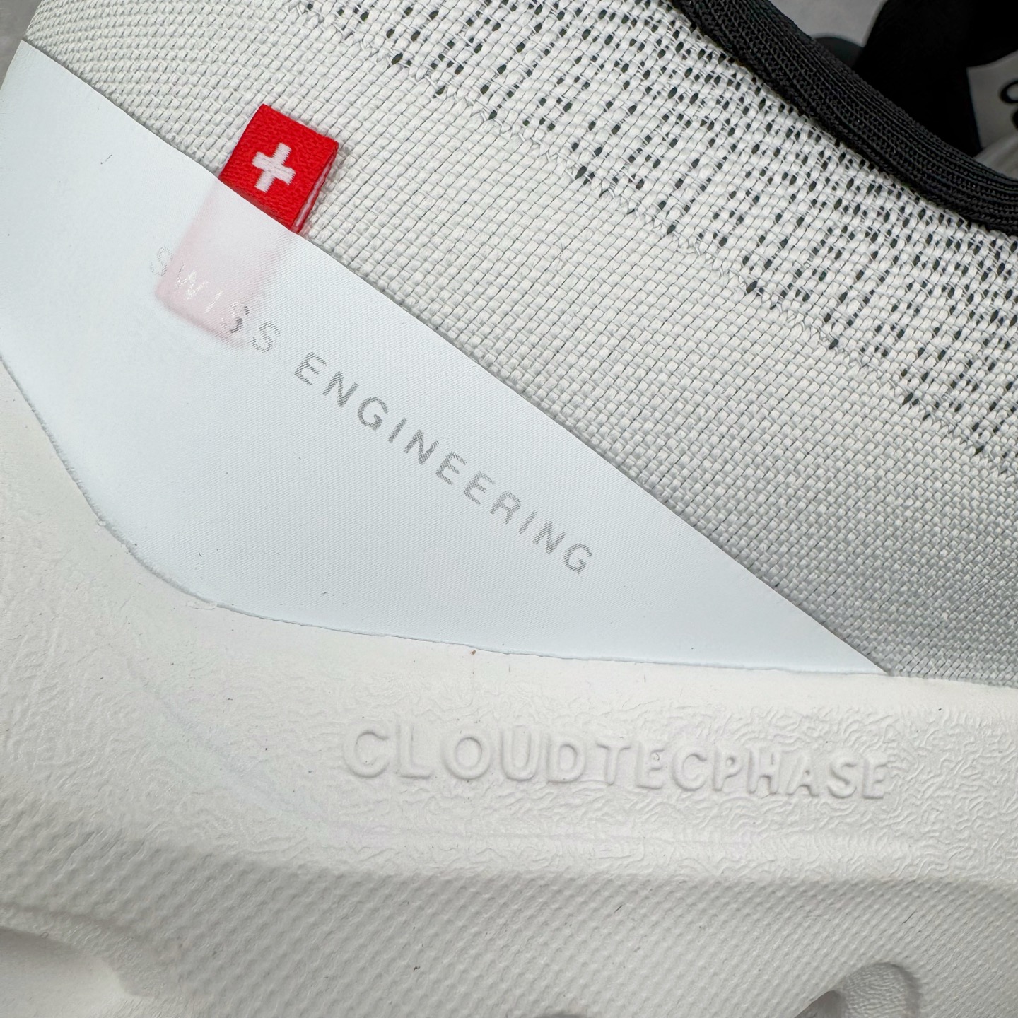 图片[14]-On Cloudmonster 2 昂跑减震生活休闲鞋 此运动品牌 开创于2010年 缓震着陆、强效回弹、轻柔质感的设计构思始终是ON研制关键 与此同时基于“为全球提供革新性的跑步感受”信念 陆续推出了多款跑鞋及其以专业运动人体跑步工程学为设计关键的功能性跑步服饰设备 让跑者不费力气地畅快畅跑 尺码：36 36.5 37.5 38 38.5 39 40 40.5 41 42 42.5 43 44 44.5 45-选品中心