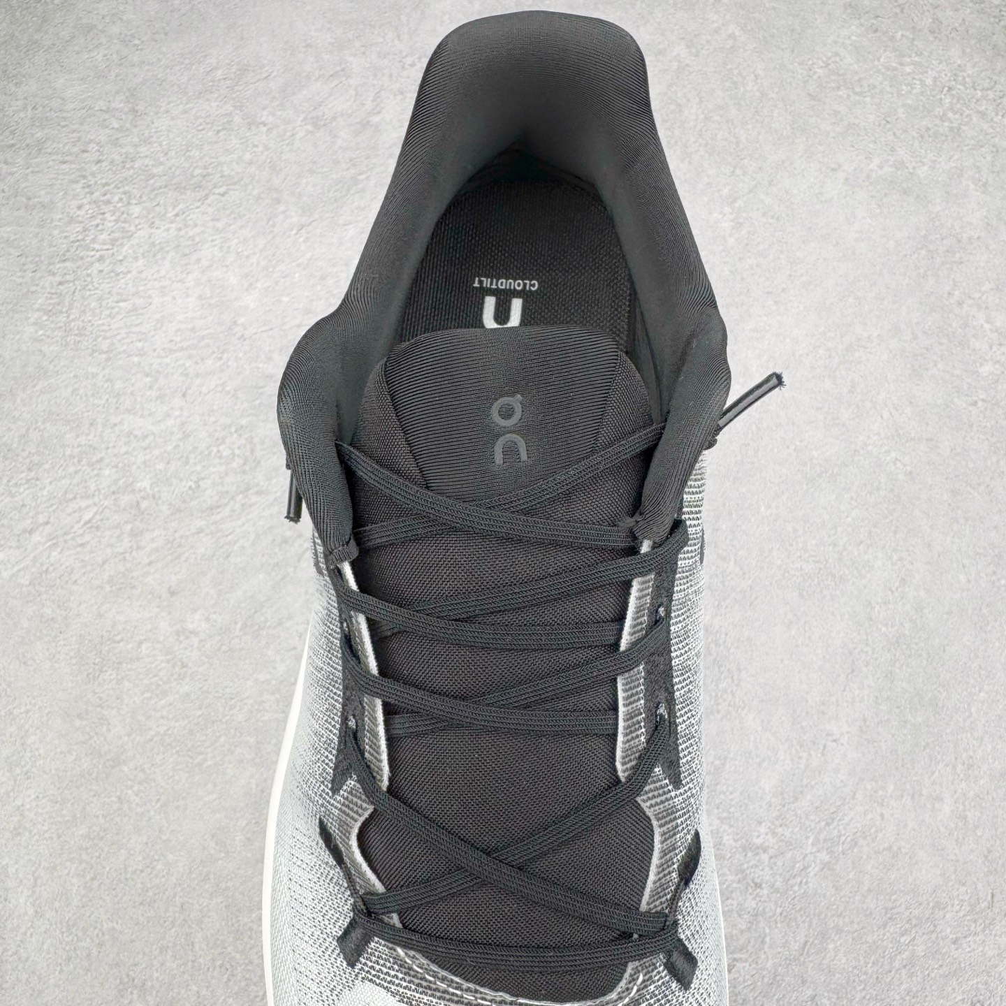 图片[5]-On Cloudmonster 2 昂跑减震生活休闲鞋 此运动品牌 开创于2010年 缓震着陆、强效回弹、轻柔质感的设计构思始终是ON研制关键 与此同时基于“为全球提供革新性的跑步感受”信念 陆续推出了多款跑鞋及其以专业运动人体跑步工程学为设计关键的功能性跑步服饰设备 让跑者不费力气地畅快畅跑 尺码：36 36.5 37.5 38 38.5 39 40 40.5 41 42 42.5 43 44 44.5 45-选品中心