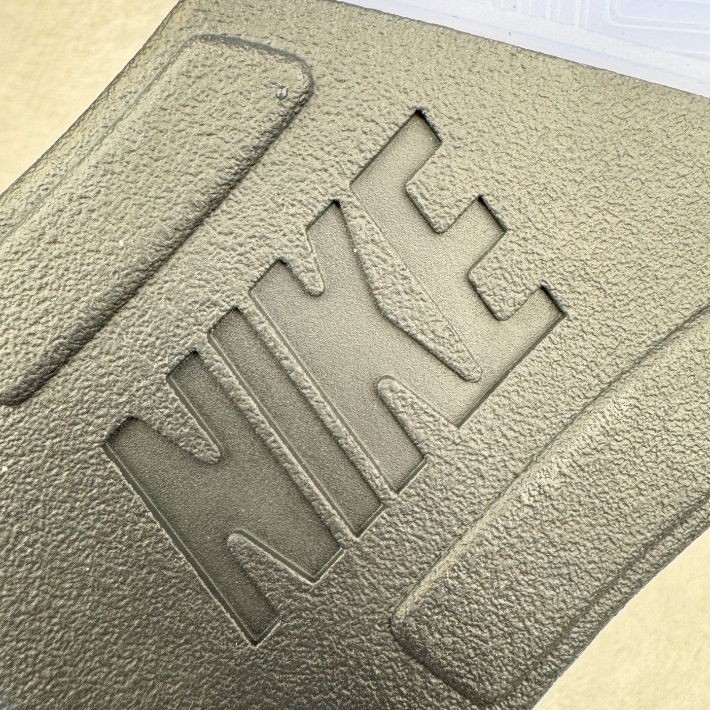 图片[21]-＃K版 Awake NY x Air Jordan AJ5 联名黑蓝 DV4982-004 原厂全套原楦原纸板磨具开发 原厂皮料加持 原厂港宝加持定型后跟R度完美 同源原厂电绣 飞人针数密度立体效果一致 原厂拉帮手法 原厂配置纸衬高频鞋盒 原厂指令配双鞋带 原厂TPU网格鞋带扣 超高鞋面清洁度 最高QC检验标准 控制溢胶瑕疵 到手可放心比对发售原鞋 上脚百分百充正驾驭 尺码：36 36.5 37.5 38 38.5 39 40 40.5 41 42 42.5 43 44 44.5 45 46 47.5 48.5-选品中心