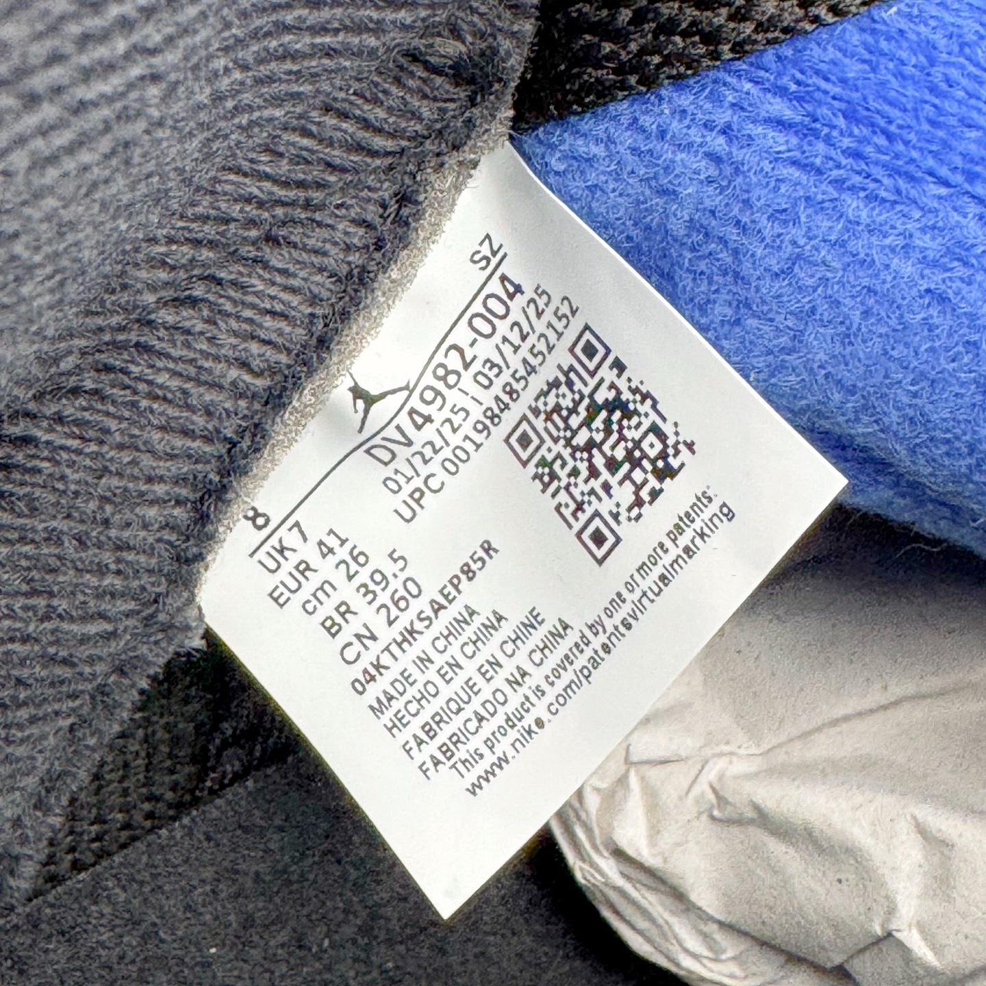 图片[10]-＃K版 Awake NY x Air Jordan AJ5 联名黑蓝 DV4982-004 原厂全套原楦原纸板磨具开发 原厂皮料加持 原厂港宝加持定型后跟R度完美 同源原厂电绣 飞人针数密度立体效果一致 原厂拉帮手法 原厂配置纸衬高频鞋盒 原厂指令配双鞋带 原厂TPU网格鞋带扣 超高鞋面清洁度 最高QC检验标准 控制溢胶瑕疵 到手可放心比对发售原鞋 上脚百分百充正驾驭 尺码：36 36.5 37.5 38 38.5 39 40 40.5 41 42 42.5 43 44 44.5 45 46 47.5 48.5-选品中心