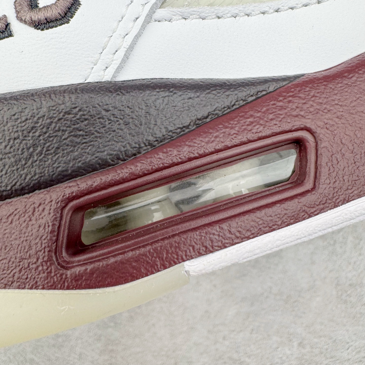 图片[20]-＃纯原 A Ma Maniére x Air Jordan AJ5 “Burgundy Crush” AMM联名白酒红 IB1528-100 SZ原厂全套原楦原纸板磨具开发 原厂皮料加持 原厂港宝加持定型后跟R度完美 同源原厂电绣 飞人针数密度立体效果一致 原厂拉帮手法 原厂配置纸衬高频鞋盒 原厂指令配双鞋带 原厂TPU网格鞋带扣 超高鞋面清洁度 最高QC检验标准 控制溢胶瑕疵 到手可放心比对发售原鞋 上脚百分百充正驾驭 尺码：40 40.5 41 42 42.5 43 44 44.5 45 46 47.5-选品中心