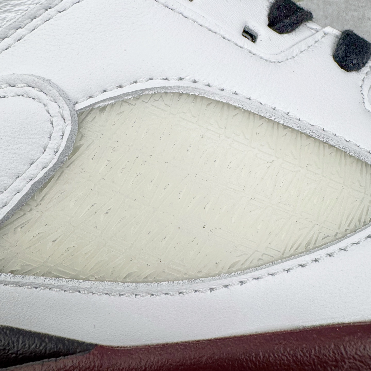 图片[16]-＃纯原 A Ma Maniére x Air Jordan AJ5 “Burgundy Crush” AMM联名白酒红 IB1528-100 SZ原厂全套原楦原纸板磨具开发 原厂皮料加持 原厂港宝加持定型后跟R度完美 同源原厂电绣 飞人针数密度立体效果一致 原厂拉帮手法 原厂配置纸衬高频鞋盒 原厂指令配双鞋带 原厂TPU网格鞋带扣 超高鞋面清洁度 最高QC检验标准 控制溢胶瑕疵 到手可放心比对发售原鞋 上脚百分百充正驾驭 尺码：40 40.5 41 42 42.5 43 44 44.5 45 46 47.5-选品中心