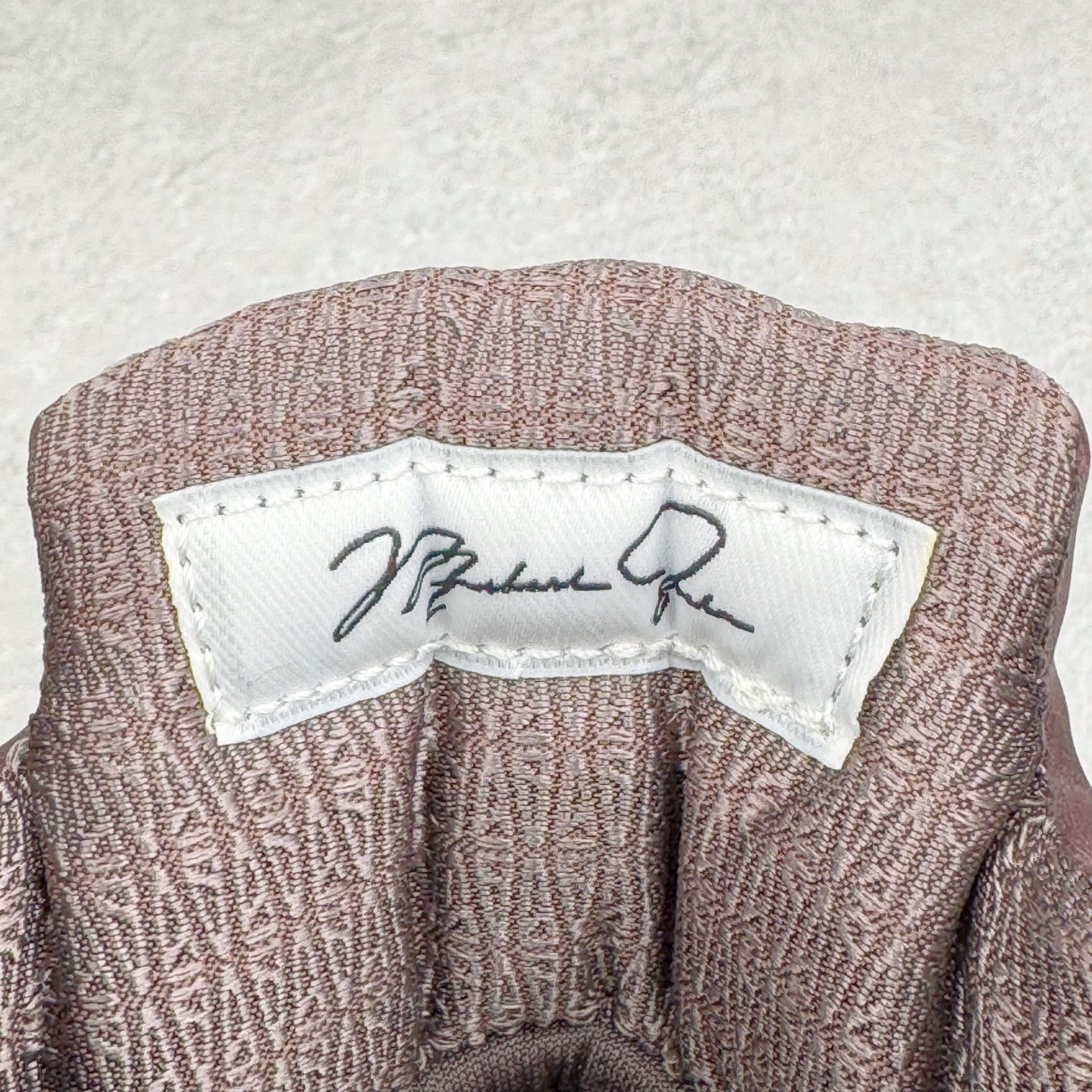 图片[14]-＃纯原 A Ma Maniére x Air Jordan AJ5 “Burgundy Crush” AMM联名白酒红 IB1528-100 SZ原厂全套原楦原纸板磨具开发 原厂皮料加持 原厂港宝加持定型后跟R度完美 同源原厂电绣 飞人针数密度立体效果一致 原厂拉帮手法 原厂配置纸衬高频鞋盒 原厂指令配双鞋带 原厂TPU网格鞋带扣 超高鞋面清洁度 最高QC检验标准 控制溢胶瑕疵 到手可放心比对发售原鞋 上脚百分百充正驾驭 尺码：40 40.5 41 42 42.5 43 44 44.5 45 46 47.5-选品中心