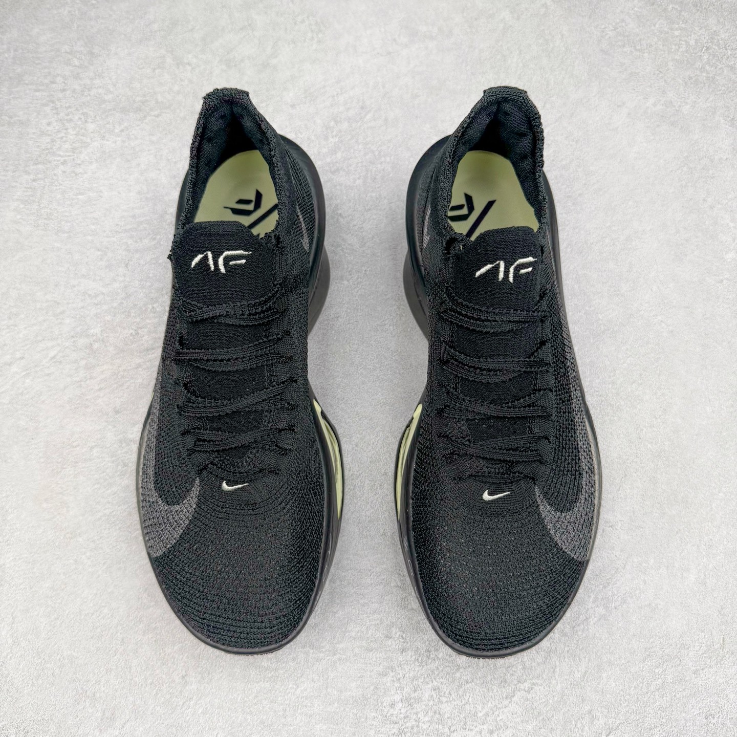 图片[2]-＃JC纯原 NK Air Zoom Alphafly NEXT% 3 2024全新马拉松超级跑鞋 HV6350-001 有史以来最轻盈、测试次数最多的NK Alphafly 经过精英马拉松运动员的测试验证 并搭载Air Zoom气垫 旨在助力跑者实现突破 取得更佳的成绩 在开发过程中 Alphafly 3帮助耐克运动员凯尔文·基普图姆（Kelvin Kiptum）以2：00：35的成绩刷新了马拉松世界纪录 Alphafly的动力设计没有改变——Air Zoom气垫单元、Flyplate碳纤维板和ZoomX泡绵 但是整体系统的制作方法略有调整 优化和提升了对运动员的帮助 主要更新包括一体式鞋底 提供顺畅稳定的“后跟到脚趾”过渡；更宽的全长Flyplate碳纤维板提供稳定助推力 全新Fast Shot外底保证出色牵引力和抓地力 全新Atomknit 3.0鞋面提供更强的控制力、透气性和中足支撑力 尺码：36 36.5 37.5 38 38.5 39 40 40.5 41 42 42.5 43 44 44.5 45 46-选品中心