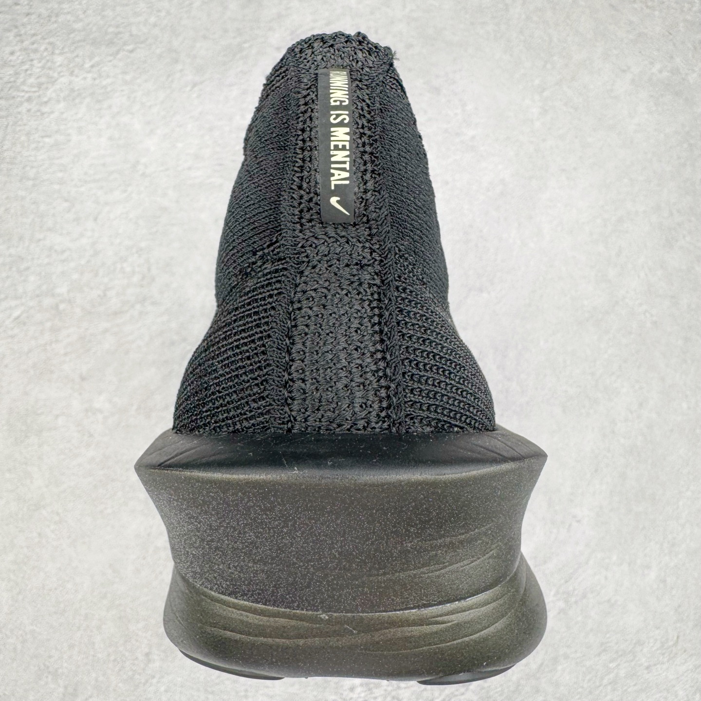 图片[8]-＃JC纯原 NK Air Zoom Alphafly NEXT% 3 2024全新马拉松超级跑鞋 HV6350-001 有史以来最轻盈、测试次数最多的NK Alphafly 经过精英马拉松运动员的测试验证 并搭载Air Zoom气垫 旨在助力跑者实现突破 取得更佳的成绩 在开发过程中 Alphafly 3帮助耐克运动员凯尔文·基普图姆（Kelvin Kiptum）以2：00：35的成绩刷新了马拉松世界纪录 Alphafly的动力设计没有改变——Air Zoom气垫单元、Flyplate碳纤维板和ZoomX泡绵 但是整体系统的制作方法略有调整 优化和提升了对运动员的帮助 主要更新包括一体式鞋底 提供顺畅稳定的“后跟到脚趾”过渡；更宽的全长Flyplate碳纤维板提供稳定助推力 全新Fast Shot外底保证出色牵引力和抓地力 全新Atomknit 3.0鞋面提供更强的控制力、透气性和中足支撑力 尺码：36 36.5 37.5 38 38.5 39 40 40.5 41 42 42.5 43 44 44.5 45 46-选品中心