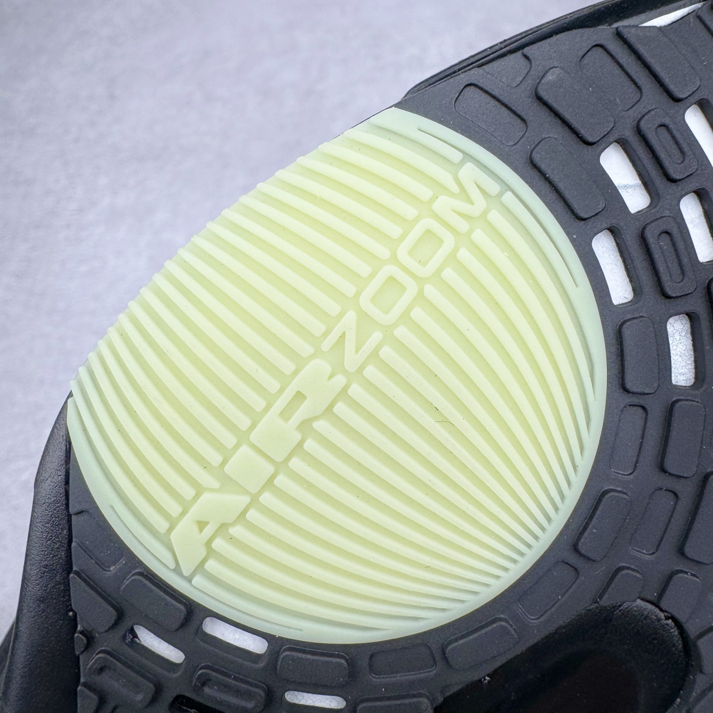 图片[20]-＃JC纯原 NK Air Zoom Alphafly NEXT% 3 2024全新马拉松超级跑鞋 HV6350-001 有史以来最轻盈、测试次数最多的NK Alphafly 经过精英马拉松运动员的测试验证 并搭载Air Zoom气垫 旨在助力跑者实现突破 取得更佳的成绩 在开发过程中 Alphafly 3帮助耐克运动员凯尔文·基普图姆（Kelvin Kiptum）以2：00：35的成绩刷新了马拉松世界纪录 Alphafly的动力设计没有改变——Air Zoom气垫单元、Flyplate碳纤维板和ZoomX泡绵 但是整体系统的制作方法略有调整 优化和提升了对运动员的帮助 主要更新包括一体式鞋底 提供顺畅稳定的“后跟到脚趾”过渡；更宽的全长Flyplate碳纤维板提供稳定助推力 全新Fast Shot外底保证出色牵引力和抓地力 全新Atomknit 3.0鞋面提供更强的控制力、透气性和中足支撑力 尺码：36 36.5 37.5 38 38.5 39 40 40.5 41 42 42.5 43 44 44.5 45 46-选品中心