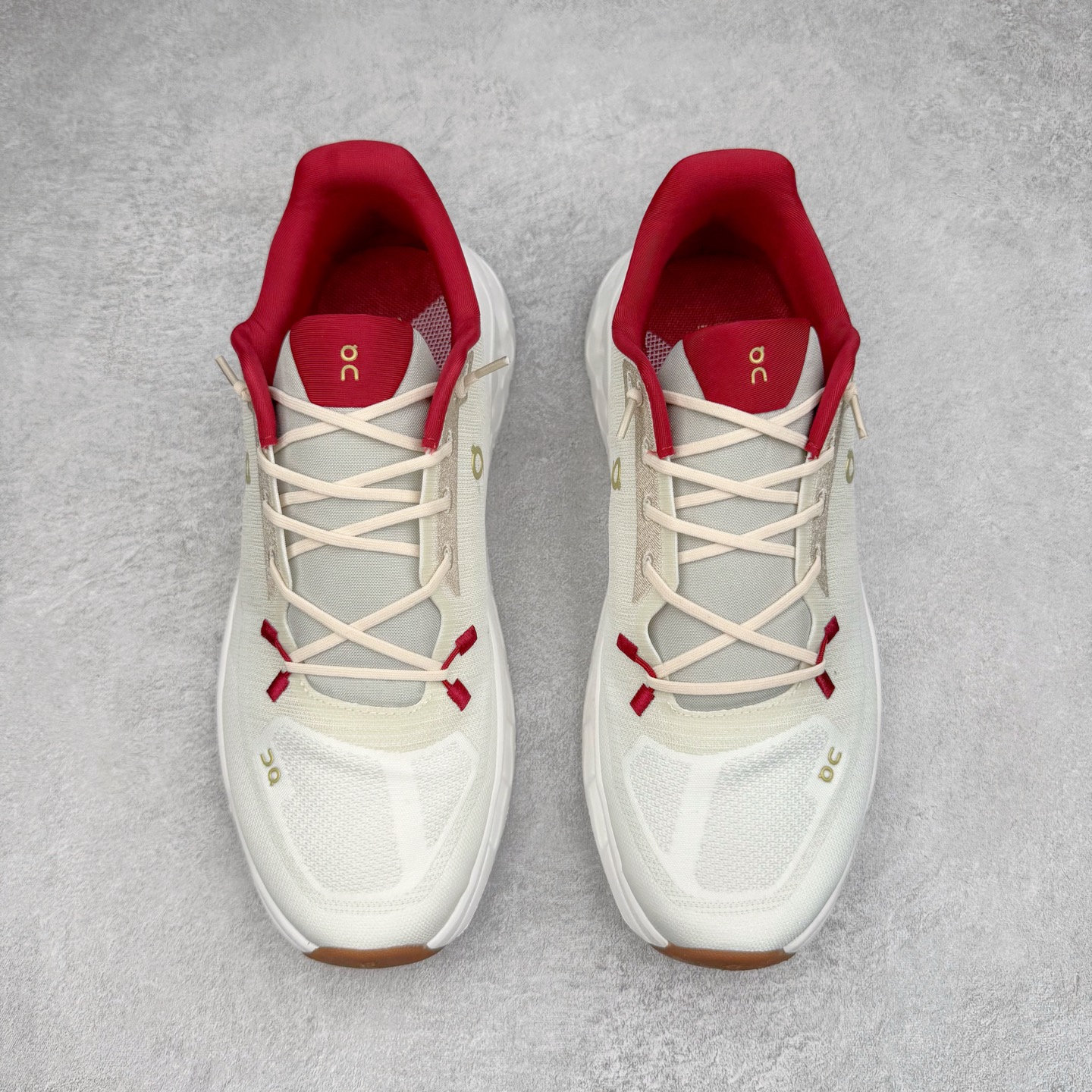 图片[2]-On Cloudmonster 2 昂跑减震生活休闲鞋 此运动品牌 开创于2010年 缓震着陆、强效回弹、轻柔质感的设计构思始终是ON研制关键 与此同时基于“为全球提供革新性的跑步感受”信念 陆续推出了多款跑鞋及其以专业运动人体跑步工程学为设计关键的功能性跑步服饰设备 让跑者不费力气地畅快畅跑 尺码：36 36.5 37.5 38 38.5 39 40 40.5 41 42 42.5 43 44 44.5 45-选品中心