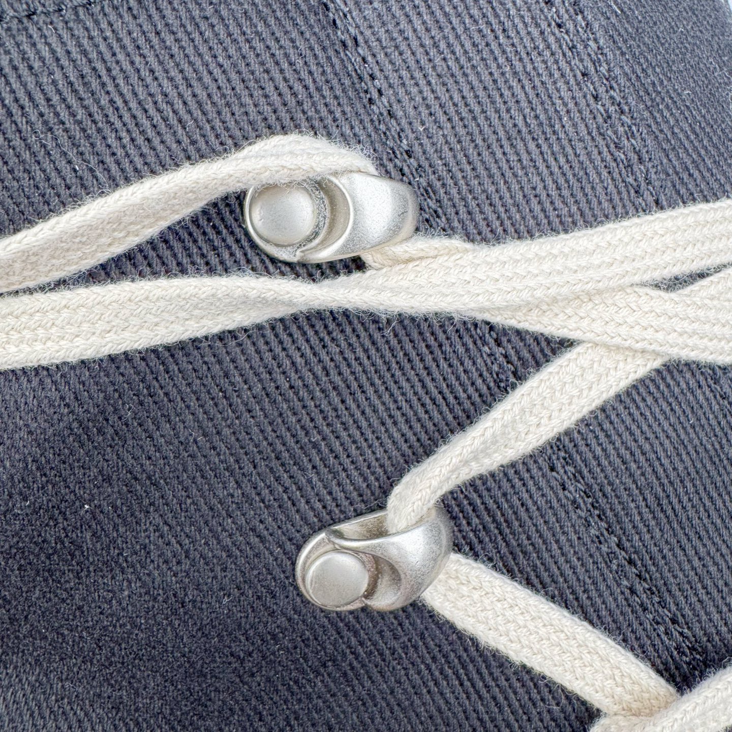 图片[17]-＃DG纯原 Rick Owens Drkshdw 瑞克·欧文斯尼龙罗缎高帮时尚运动板鞋 黑白 二级市场已经7K以上 平台客户随意卖四位数 RO广东原厂出品 纯原天花板 原版一比一复刻 冲正绝不翻车 还原度达到百分之98以上 原楦开发纸版版型 ZP拆解原版1：1复模裁片纸版 力求做到0错位 这样才能达到和zp一致的鞋型味道 采用进口cnc数控机床开发对版独家tpu奶香大底 区别于市场所有版本 zp同源全头层粒面小牛皮 达到和zp一致手感 原厂进口细纹布 万邦订购原厂高弹粉红色海绵 内里搭配软质细腻羊皮 TPU高密度大底 软硬度透光度高已经测试和原版一致 尺码：36 37 38 39 40 41 42 43 44 45 46-选品中心