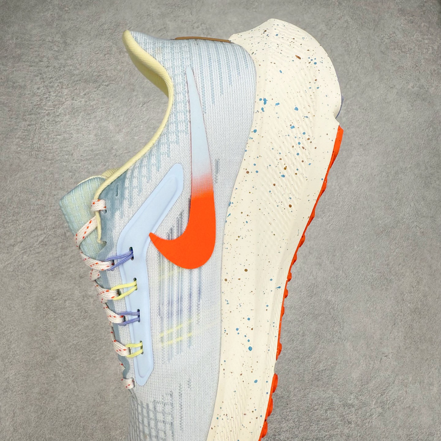 图片[7]-＃TG纯原 NK Zoom Pegasus 飞马39代马拉松系列网面透气缓震疾速跑鞋 独家渠道 市面未流通批次 奥莱直播间499 599一样的东西 碾压市面现存所有版本 公司一样的东西 超值回馈 帮你省钱 拥有 Zoom Air 一如既往的稳定感和流畅感 鞋面采用工程网眼设计 为特定高热区域营造出色透气性 进一步增加鞋面的穿孔数量 让足部能够快速散热 中足搭配 Flywire 飞线 在高速运动时营造舒适稳定的贴合感 内置Zoon气垫加持 动力十足 尺码：36 36.5 37.5 38 38.5 39 40 40.5 41 42 42.5 43 44 44.5 45-选品中心