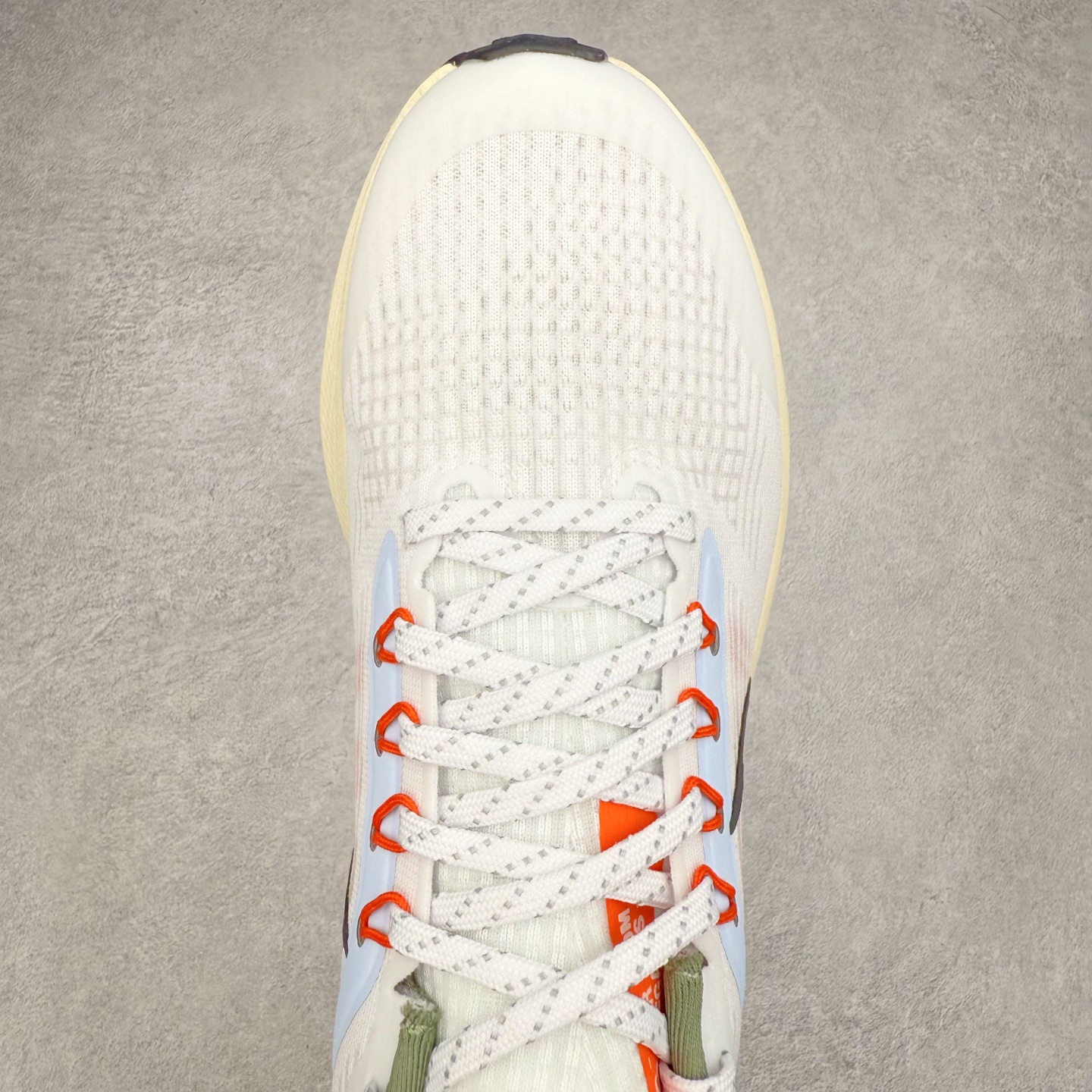 图片[4]-＃TG纯原 NK Zoom Pegasus 飞马39代马拉松系列网面透气缓震疾速跑鞋 独家渠道 市面未流通批次 奥莱直播间499 599一样的东西 碾压市面现存所有版本 公司一样的东西 超值回馈 帮你省钱 拥有 Zoom Air 一如既往的稳定感和流畅感 鞋面采用工程网眼设计 为特定高热区域营造出色透气性 进一步增加鞋面的穿孔数量 让足部能够快速散热 中足搭配 Flywire 飞线 在高速运动时营造舒适稳定的贴合感 内置Zoon气垫加持 动力十足 尺码：36 36.5 37.5 38 38.5 39 40 40.5 41 42 42.5 43 44 44.5 45-选品中心