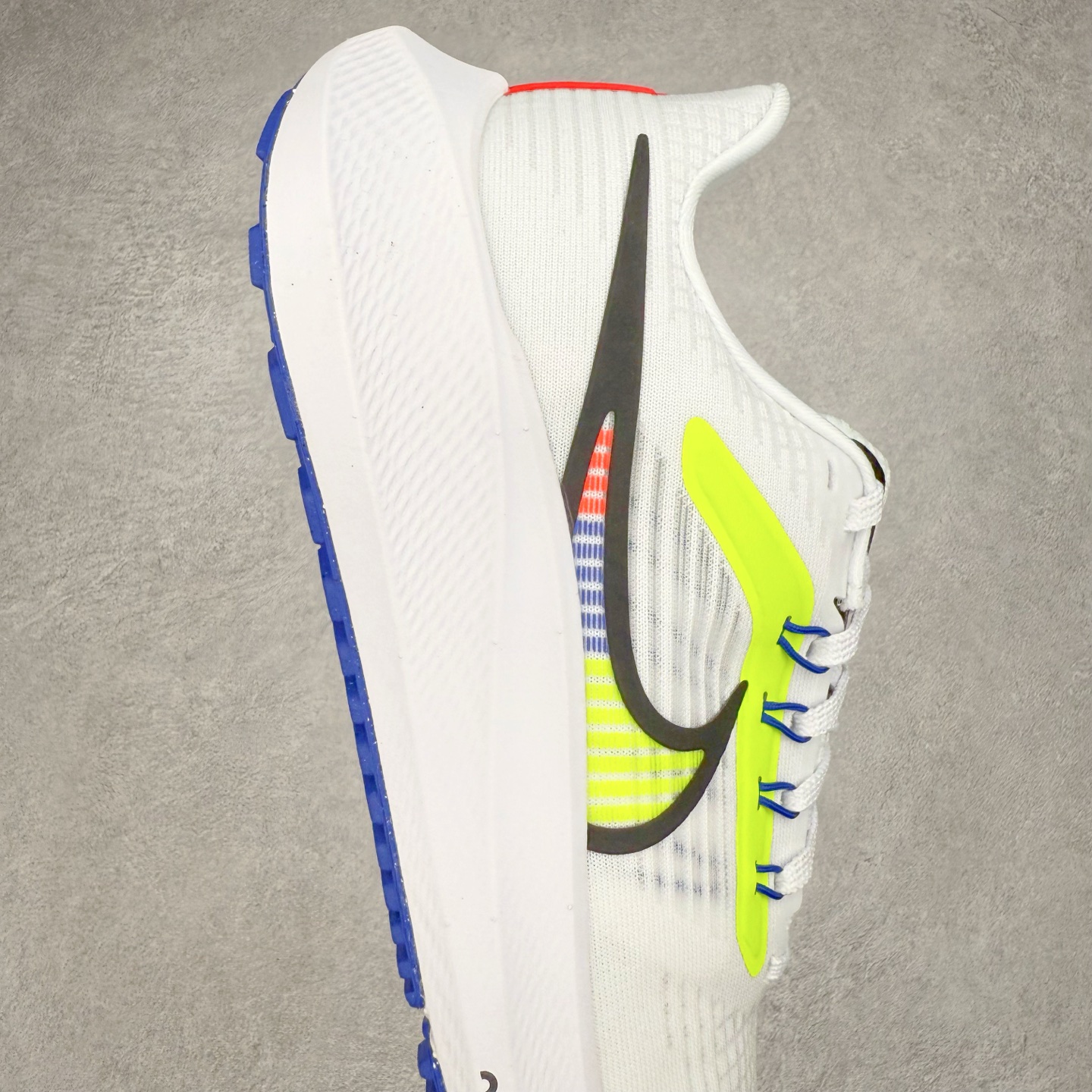 图片[6]-＃TG纯原 NK Zoom Pegasus 飞马39代马拉松系列网面透气缓震疾速跑鞋 独家渠道 市面未流通批次 奥莱直播间499 599一样的东西 碾压市面现存所有版本 公司一样的东西 超值回馈 帮你省钱 拥有 Zoom Air 一如既往的稳定感和流畅感 鞋面采用工程网眼设计 为特定高热区域营造出色透气性 进一步增加鞋面的穿孔数量 让足部能够快速散热 中足搭配 Flywire 飞线 在高速运动时营造舒适稳定的贴合感 内置Zoon气垫加持 动力十足 尺码：36 36.5 37.5 38 38.5 39 40 40.5 41 42 42.5 43 44 44.5 45-选品中心