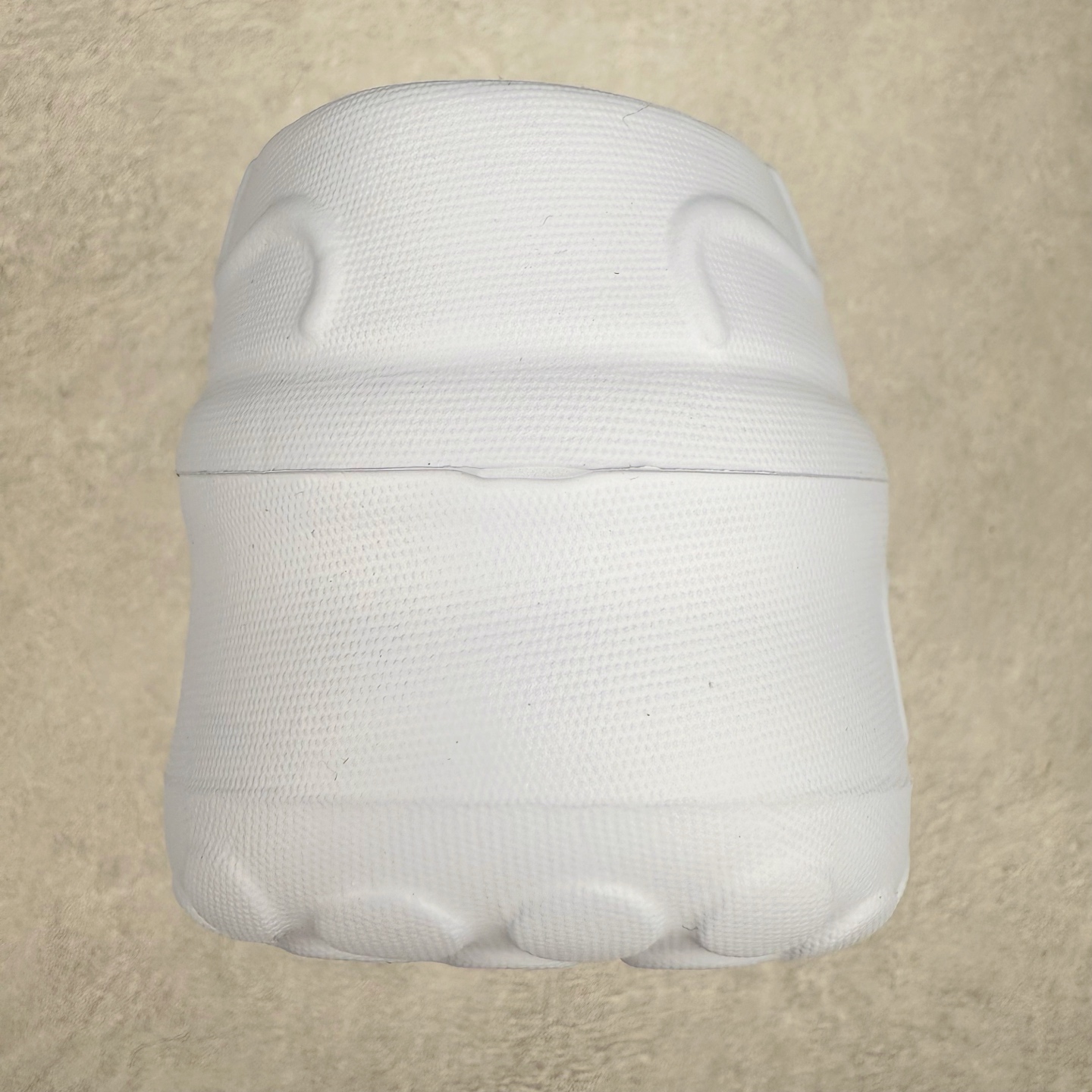 图片[8]-AD Originals AdiFOM Superstar Mule 防滑耐磨轻便运动凉鞋穆勒厨师鞋 这款拖鞋旨在致敬经典的贝壳头简约鞋面和后跟细节灵感源于原版 并通过厚实的比例和超光滑的触感 带来现代风格的革新 采用含有甘蔗制成的泡沫材料 心系环保 摆脱绑带或鞋带束缚 易于穿脱 保持舒适 采用天然可再生材料 旨在帮助减少塑料污染 偏小一码 尺码：36 37 38 39 40 41 42 43 44 45-选品中心