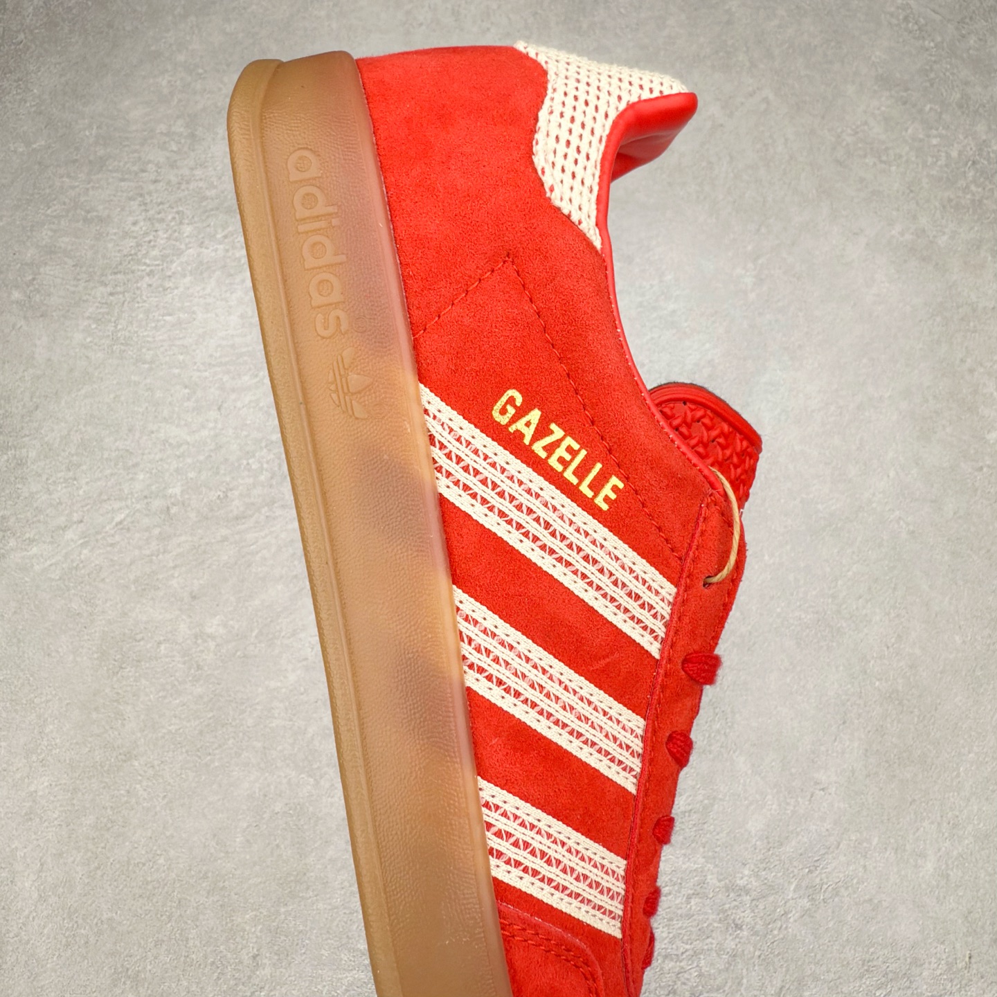 图片[6]-AD Gazelle Indoor Trainers 羚羊内训系列低帮复古百搭休闲运动德训风板鞋 JI2756 90年代经典的复刻版！自60年代以足球训练鞋面世以来,Gazelle就以其经典设计席卷全球。1991年版本的复刻,再造经典Gazelle。采用皮革打造,搭配浊色细节,让这款经典更加简约。尺码：36 36⅔ 37⅓ 38 38⅔ 39⅓ 40 40⅔ 41⅓ 42 42⅔ 43⅓ 44⅓ 44⅔ 45-选品中心