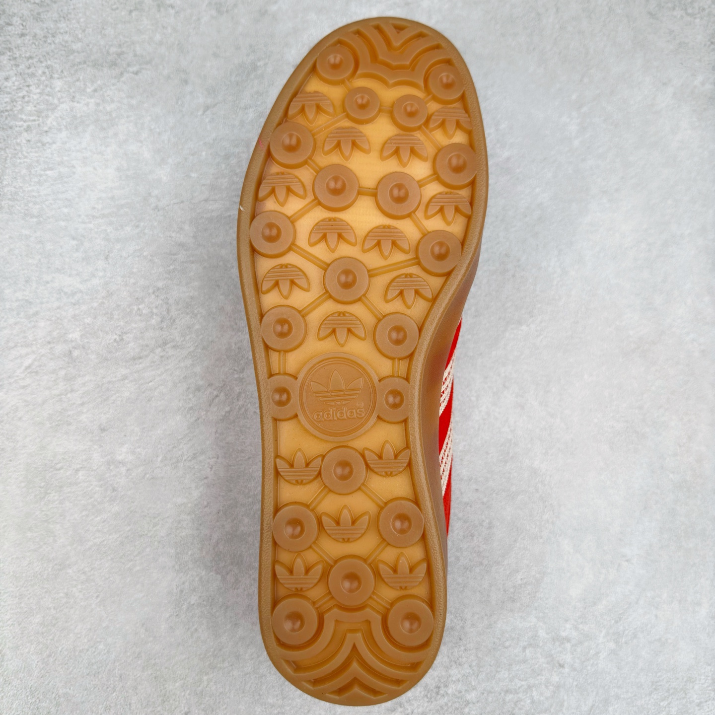 图片[9]-AD Gazelle Indoor Trainers 羚羊内训系列低帮复古百搭休闲运动德训风板鞋 JI2756 90年代经典的复刻版！自60年代以足球训练鞋面世以来,Gazelle就以其经典设计席卷全球。1991年版本的复刻,再造经典Gazelle。采用皮革打造,搭配浊色细节,让这款经典更加简约。尺码：36 36⅔ 37⅓ 38 38⅔ 39⅓ 40 40⅔ 41⅓ 42 42⅔ 43⅓ 44⅓ 44⅔ 45-选品中心