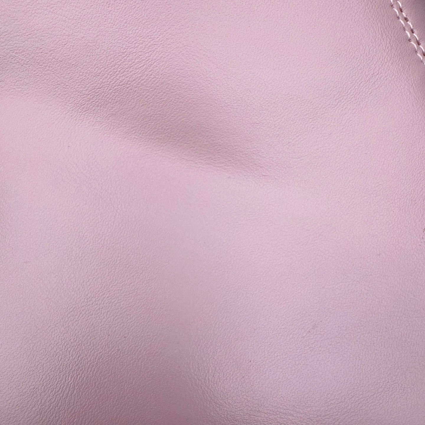 图片[21]-＃DG纯原 Rick Owens FogachineGeobasket 瑞克·欧文斯高帮皮面时尚运动板鞋 白粉 二级市场已经7K以上 平台客户随意卖四位数 RO广东原厂出品 纯原天花板 原版一比一复刻 冲正绝不翻车 还原度达到百分之98以上 原楦开发纸版版型 ZP拆解原版1：1复模裁片纸版 力求做到0错位 这样才能达到和zp一致的鞋型味道 采用进口cnc数控机床开发对版独家tpu奶香大底 区别于市场所有版本 zp同源全头层粒面小牛皮 达到和zp一致手感 原厂进口细纹布 万邦订购原厂高弹粉红色海绵 内里搭配软质细腻羊皮 TPU高密度大底 软硬度透光度高已经测试和原版一致 尺码：36 37 38 39 40 41 42 43 44 45 46-选品中心