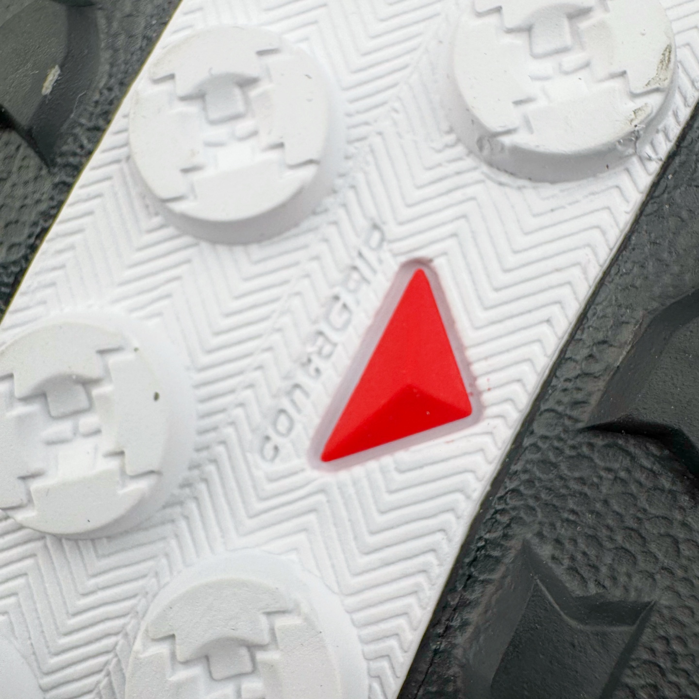 图片[19]-＃GX SALOMON SOLAMPHIBIAN 萨洛蒙舒适百搭户外功能轮胎鞋水陆两栖防滑耐磨低帮户外功能鞋 SALOMON诞生于1947年的法国阿尔卑斯山区，全球知名的户外运动品牌。一直致力于推动滑雪、越野跑等山地运动的发展及产品的进步。其产品设计致力于追求创新和发掘产品的性能极限，帮助喜欢自由的人在山地间不断挑战自我 尺码：36 36.5 37.5 38 38.5 39 40 40.5 41 42 42.5 43 44 44.5 45 46.5-选品中心