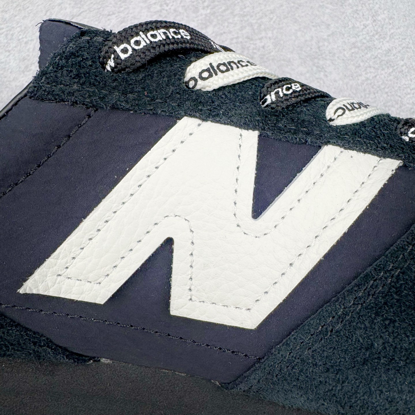 图片[19]-＃M纯原 New Balance U471AE NB新百伦织物牛剖层革春夏薄底鞋防滑耐磨平衡轻便低帮生活休闲鞋 原档数据独立私模大底 唯一正确三层组合大底 特高弹切片加持 百分百还原原鞋脚感 NB市场最强产物 防伪原标全套原楦原纸板原厂数据开发 全鞋电脑针车加持 原厂网布 原装进口头层翻毛皮料正确绒感卡色 正确中底拉帮中底网布细节 匠心打造 耗时两个月开发完成 工艺极其复杂难度可想而知 高端零售专供产物 尺码：36 37 37.5 38 38.5 39.5 40 40.5 41.5 42 42.5 43 44 44.5 45 45.5 46.5 47-选品中心