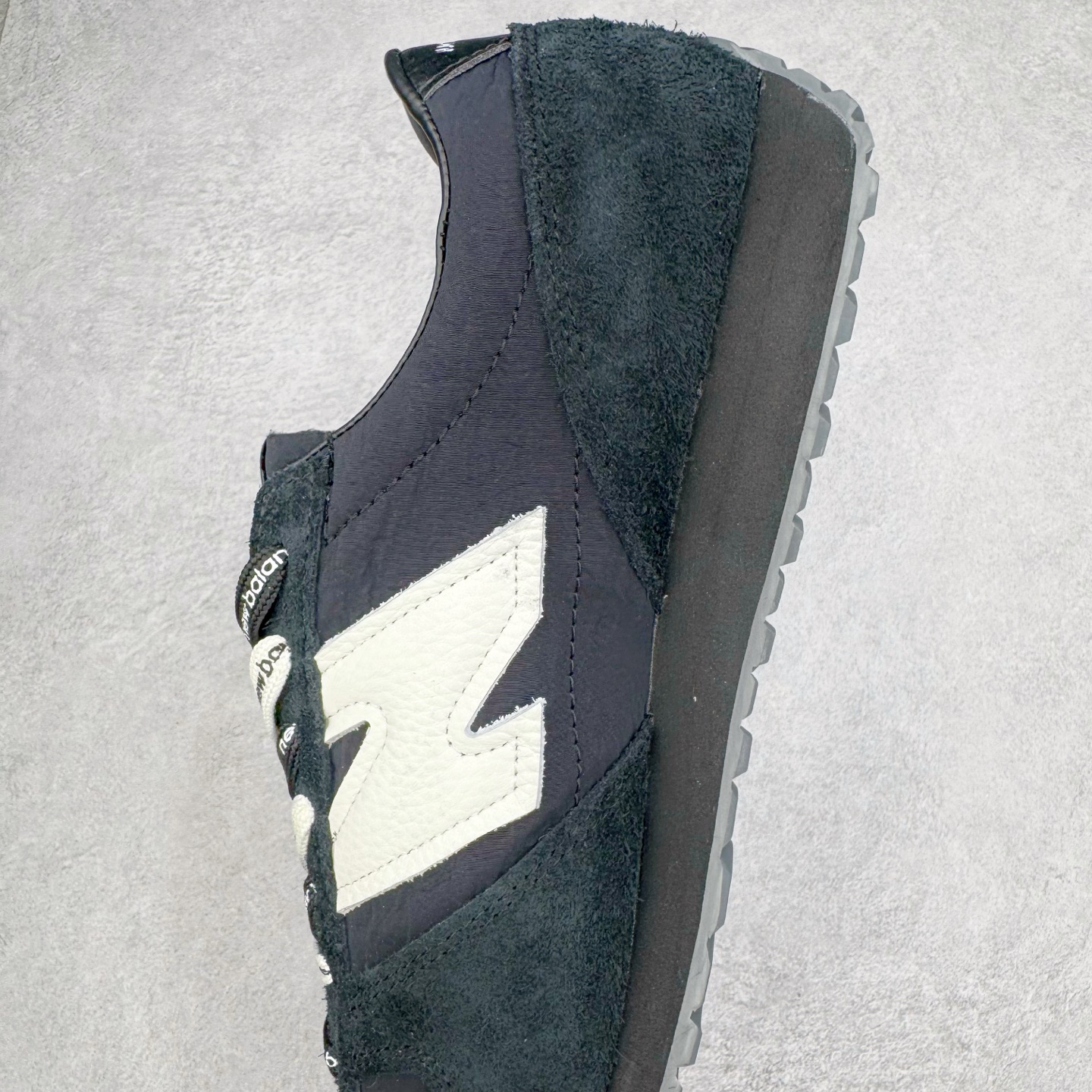 图片[7]-＃M纯原 New Balance U471AE NB新百伦织物牛剖层革春夏薄底鞋防滑耐磨平衡轻便低帮生活休闲鞋 原档数据独立私模大底 唯一正确三层组合大底 特高弹切片加持 百分百还原原鞋脚感 NB市场最强产物 防伪原标全套原楦原纸板原厂数据开发 全鞋电脑针车加持 原厂网布 原装进口头层翻毛皮料正确绒感卡色 正确中底拉帮中底网布细节 匠心打造 耗时两个月开发完成 工艺极其复杂难度可想而知 高端零售专供产物 尺码：36 37 37.5 38 38.5 39.5 40 40.5 41.5 42 42.5 43 44 44.5 45 45.5 46.5 47-选品中心