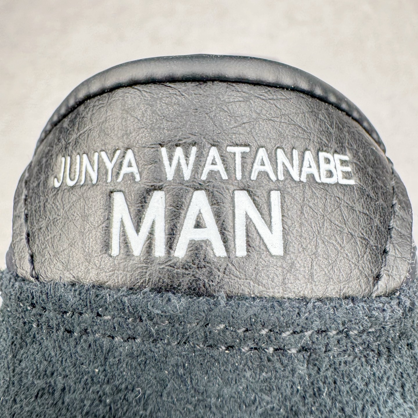 图片[14]-＃M纯原 New Balance U471AE NB新百伦织物牛剖层革春夏薄底鞋防滑耐磨平衡轻便低帮生活休闲鞋 原档数据独立私模大底 唯一正确三层组合大底 特高弹切片加持 百分百还原原鞋脚感 NB市场最强产物 防伪原标全套原楦原纸板原厂数据开发 全鞋电脑针车加持 原厂网布 原装进口头层翻毛皮料正确绒感卡色 正确中底拉帮中底网布细节 匠心打造 耗时两个月开发完成 工艺极其复杂难度可想而知 高端零售专供产物 尺码：36 37 37.5 38 38.5 39.5 40 40.5 41.5 42 42.5 43 44 44.5 45 45.5 46.5 47-选品中心