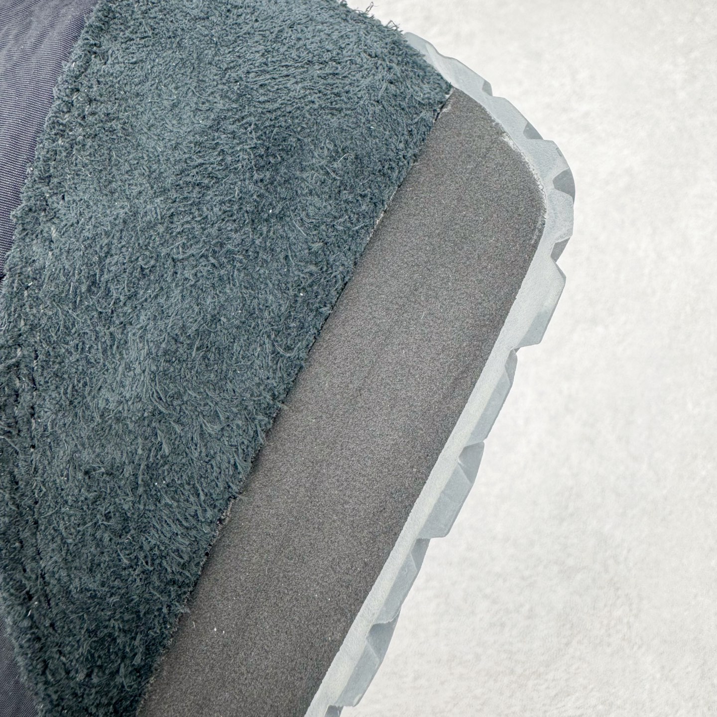 图片[15]-＃M纯原 New Balance U471AE NB新百伦织物牛剖层革春夏薄底鞋防滑耐磨平衡轻便低帮生活休闲鞋 原档数据独立私模大底 唯一正确三层组合大底 特高弹切片加持 百分百还原原鞋脚感 NB市场最强产物 防伪原标全套原楦原纸板原厂数据开发 全鞋电脑针车加持 原厂网布 原装进口头层翻毛皮料正确绒感卡色 正确中底拉帮中底网布细节 匠心打造 耗时两个月开发完成 工艺极其复杂难度可想而知 高端零售专供产物 尺码：36 37 37.5 38 38.5 39.5 40 40.5 41.5 42 42.5 43 44 44.5 45 45.5 46.5 47-选品中心