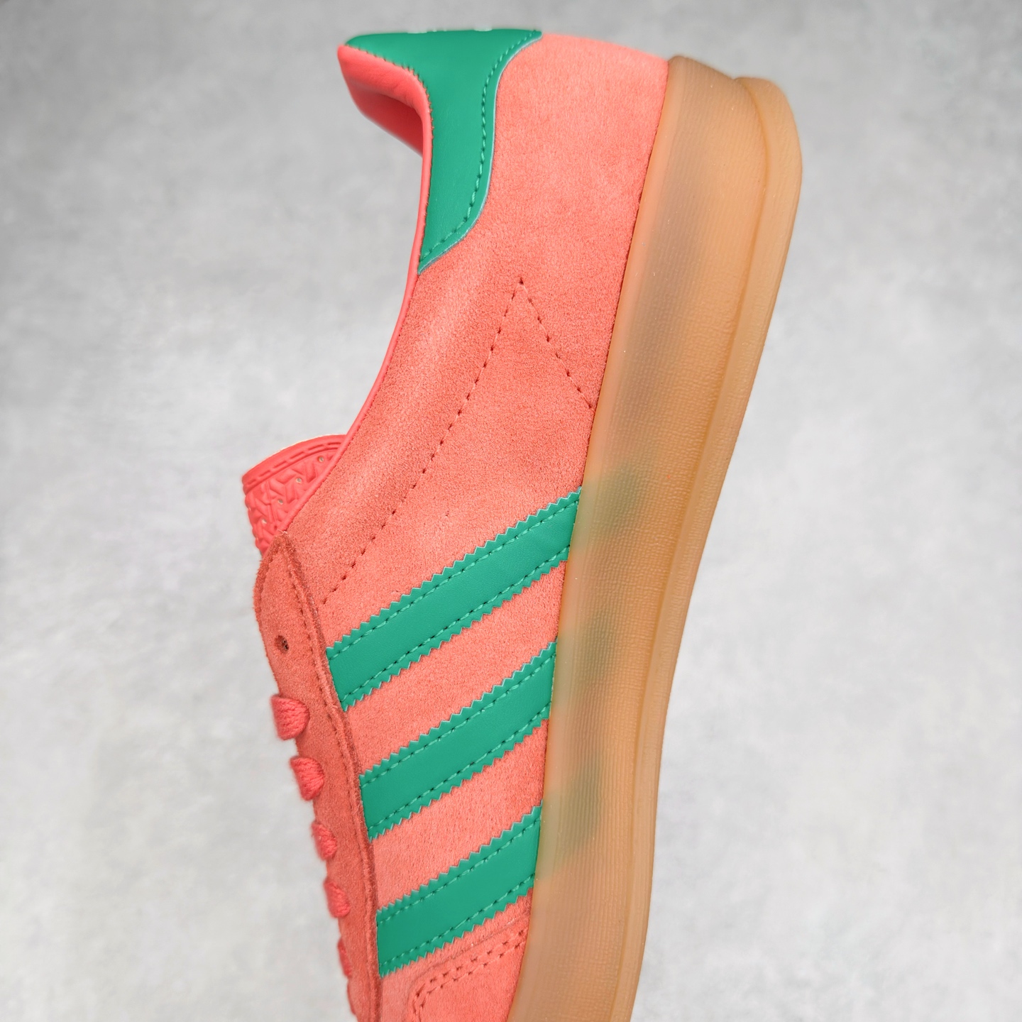 图片[7]-AD Gazelle Indoor Trainers 羚羊内训系列低帮复古百搭休闲运动德训风板鞋 JH5407 90年代经典的复刻版！自60年代以足球训练鞋面世以来,Gazelle就以其经典设计席卷全球。1991年版本的复刻,再造经典Gazelle。采用皮革打造,搭配浊色细节,让这款经典更加简约。尺码：36 36⅔ 37⅓ 38 38⅔ 39⅓ 40 40⅔ 41⅓ 42 42⅔ 43⅓ 44⅓ 44⅔ 45-选品中心