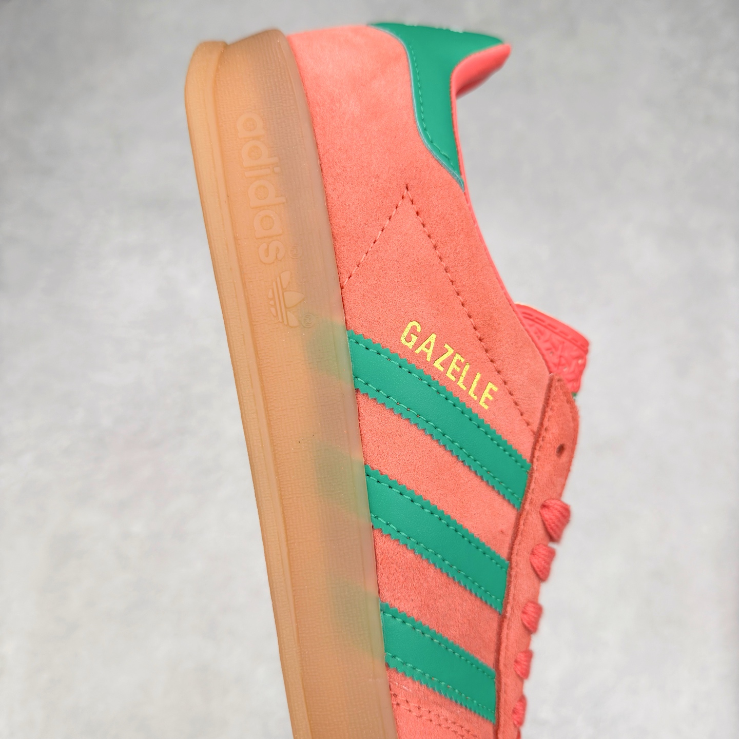 图片[6]-AD Gazelle Indoor Trainers 羚羊内训系列低帮复古百搭休闲运动德训风板鞋 JH5407 90年代经典的复刻版！自60年代以足球训练鞋面世以来,Gazelle就以其经典设计席卷全球。1991年版本的复刻,再造经典Gazelle。采用皮革打造,搭配浊色细节,让这款经典更加简约。尺码：36 36⅔ 37⅓ 38 38⅔ 39⅓ 40 40⅔ 41⅓ 42 42⅔ 43⅓ 44⅓ 44⅔ 45-选品中心