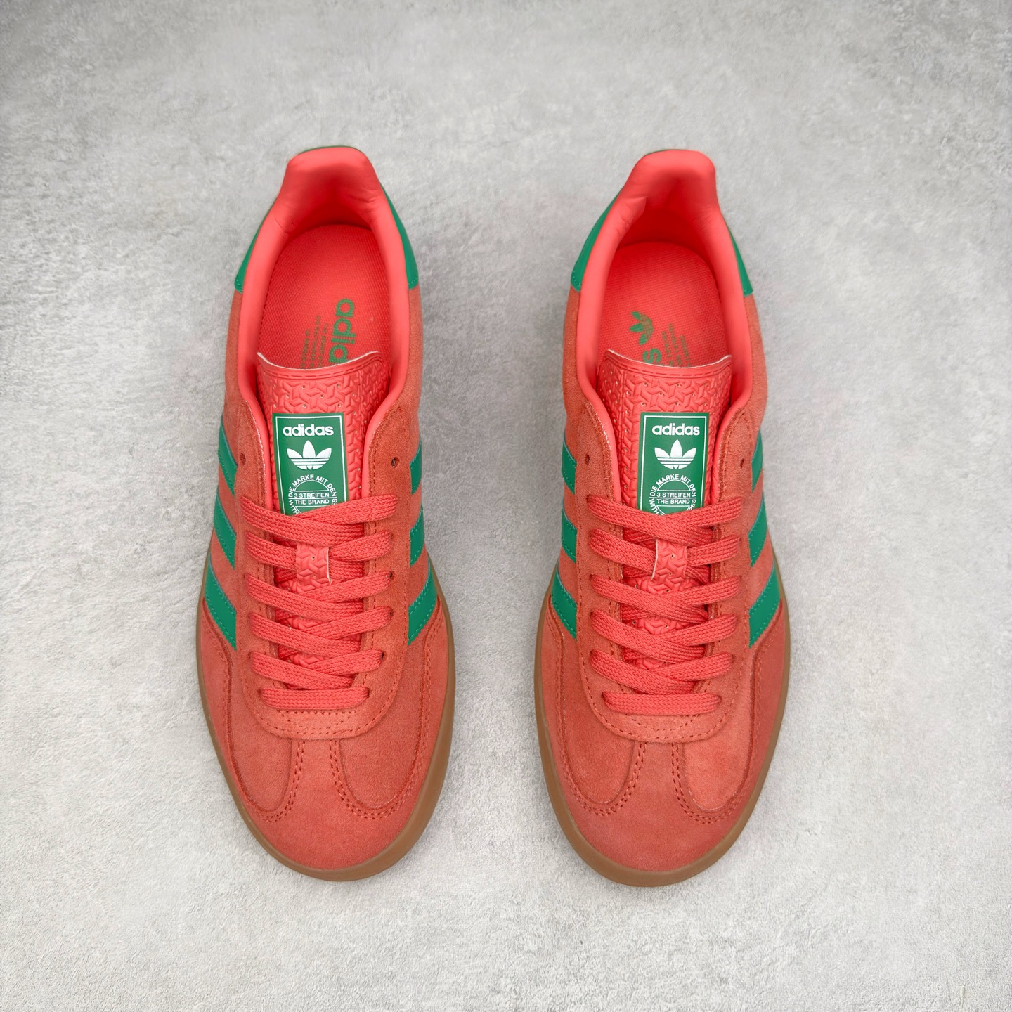 图片[2]-AD Gazelle Indoor Trainers 羚羊内训系列低帮复古百搭休闲运动德训风板鞋 JH5407 90年代经典的复刻版！自60年代以足球训练鞋面世以来,Gazelle就以其经典设计席卷全球。1991年版本的复刻,再造经典Gazelle。采用皮革打造,搭配浊色细节,让这款经典更加简约。尺码：36 36⅔ 37⅓ 38 38⅔ 39⅓ 40 40⅔ 41⅓ 42 42⅔ 43⅓ 44⅓ 44⅔ 45-选品中心