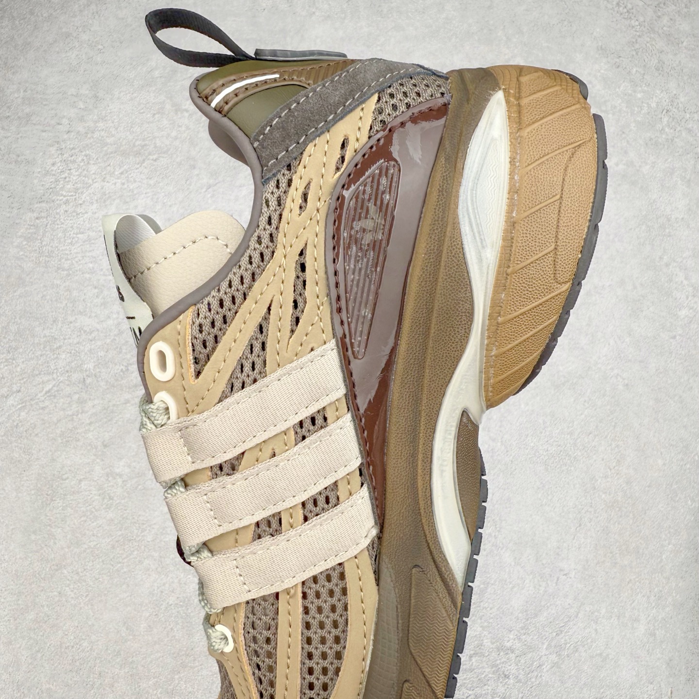 图片[7]-SFTM x AD Originals ADISTAR CUSHION 联名复古舒适防滑耐磨低帮生活休闲鞋 JR8044 实拍调校N版已经零色差零失真 百分百还原实物色彩所见即所得 不存在货不对板色差等低级问题 选购参考实物拍摄 不混卖不参货 只用心做好货严格选品 承诺混一赔十 尺码：36 36.5 37.5 38 38.5 39 40 40.5 41 42 42.5 43 44 44.5 45-选品中心