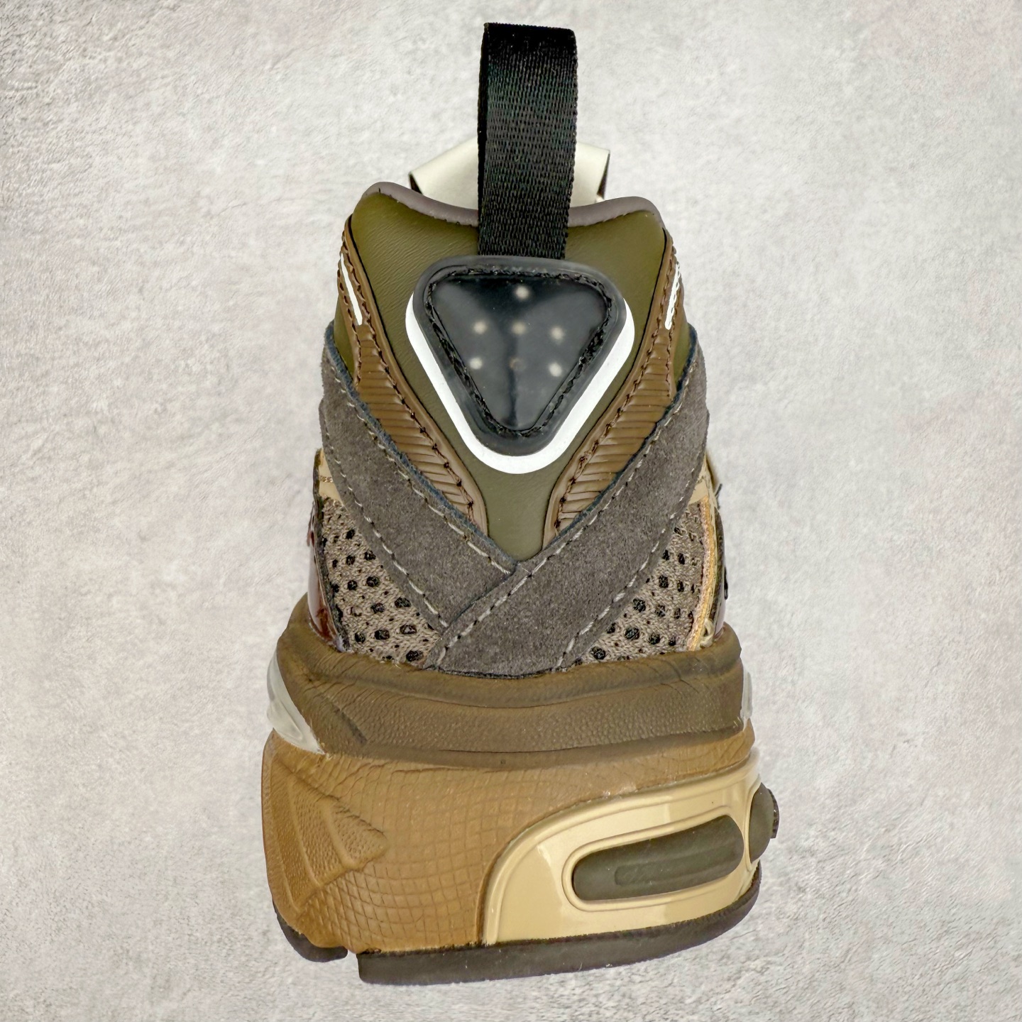 图片[8]-SFTM x AD Originals ADISTAR CUSHION 联名复古舒适防滑耐磨低帮生活休闲鞋 JR8044 实拍调校N版已经零色差零失真 百分百还原实物色彩所见即所得 不存在货不对板色差等低级问题 选购参考实物拍摄 不混卖不参货 只用心做好货严格选品 承诺混一赔十 尺码：36 36.5 37.5 38 38.5 39 40 40.5 41 42 42.5 43 44 44.5 45-选品中心