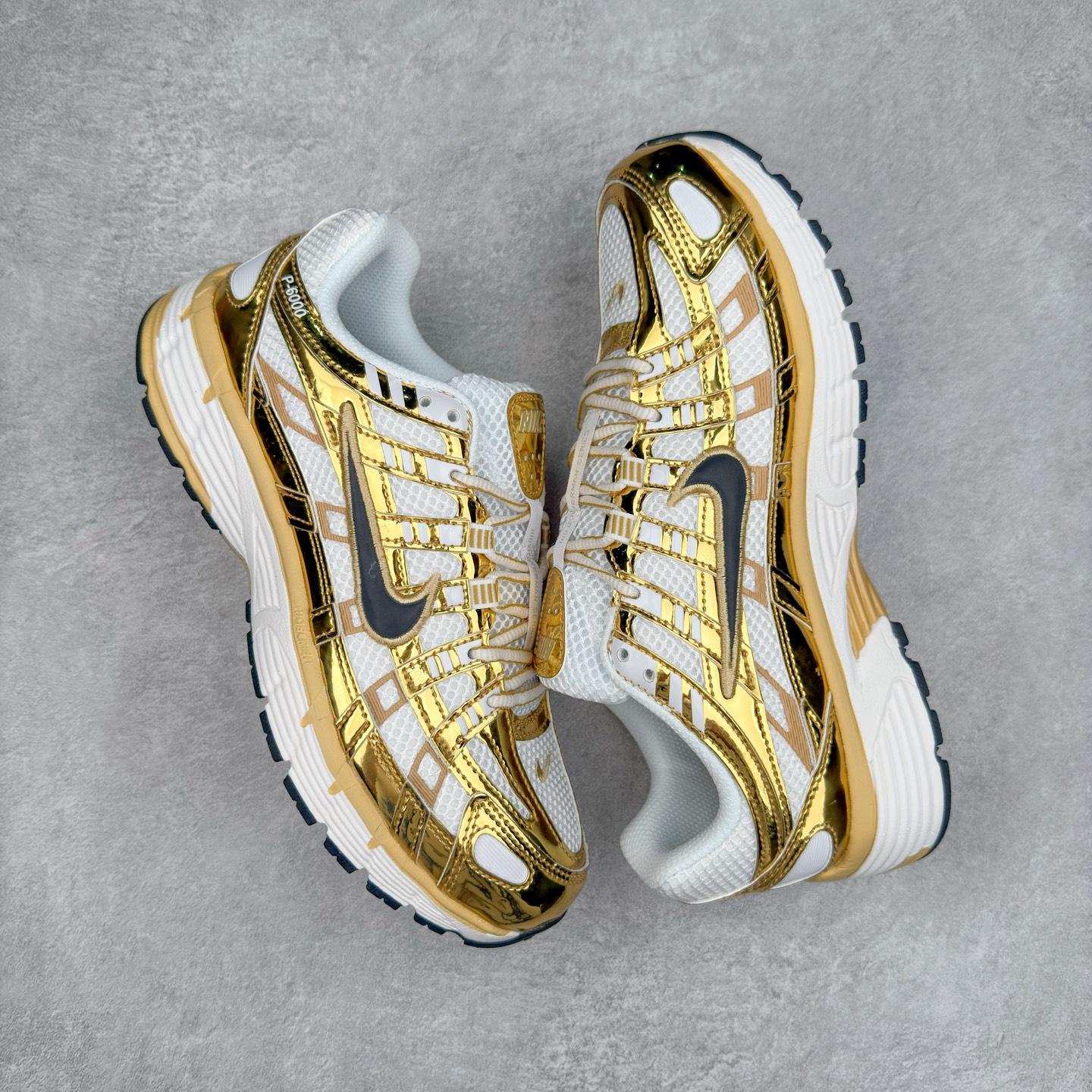 图片[3]-＃A1 NK P-6000 系列低帮复古老爹风休闲运动舒适慢跑鞋 IF1787-100 购入原鞋原装纸板楦头开发 独家私模四层组合大底 市场唯一正确版本 良心定价 新配色陆续出货 进口三文治网面 融合 Pegasus 过往运动鞋设计 助力 21 世纪早期跑步运动跃升时尚新高度 采用透气网眼布、运动风格线条和耐穿覆面 兼具吸睛外观和舒适感受 中底泡绵以田径赛道为灵感 打造厚实设计 缔造出众缓震性能 尺码：36 36.5 37.5 38 38.5 39 40 40.5 41 42 42.5 43 44 44.5 45 46-选品中心