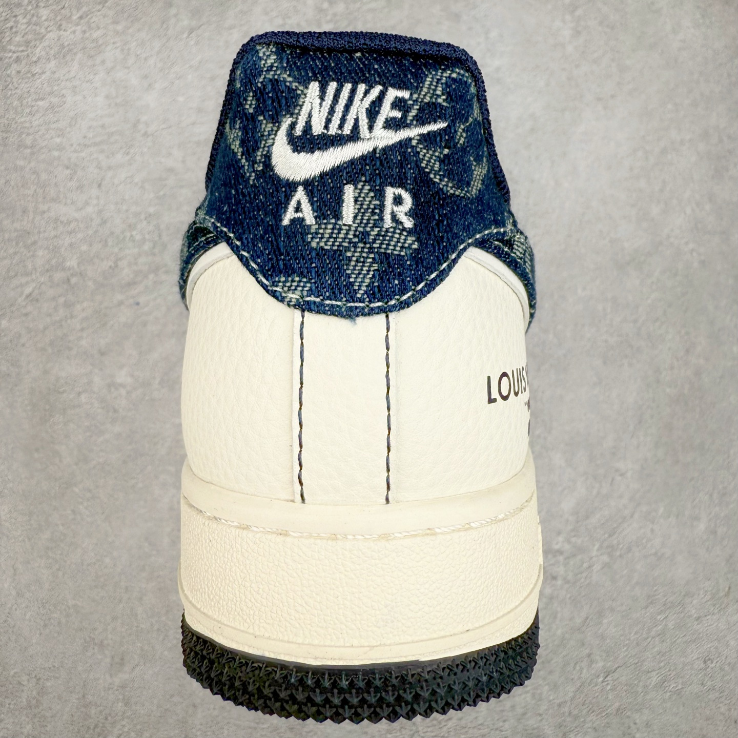 图片[8]-NK Air Force 1´07 Low 空军一号低帮百搭休闲运动板鞋 YX5066-342 柔软、弹性十足的缓震性能和出色的中底设计 横跨复古与现代的外型结合 造就出风靡全球 三十多年的Force 1 直到今天还深受青睐 实拍调校N版已经零色差零失真 百分百还原实物色彩所见即所得 不存在货不对板色差等低级问题 选购参考实物拍摄 不混卖不参货 只用心做好货严格选品 承诺混一赔十 尺码：36 36.5 37.5 38 38.5 39 40 40.5 41 42 42.5 43 44 44.5 45-选品中心