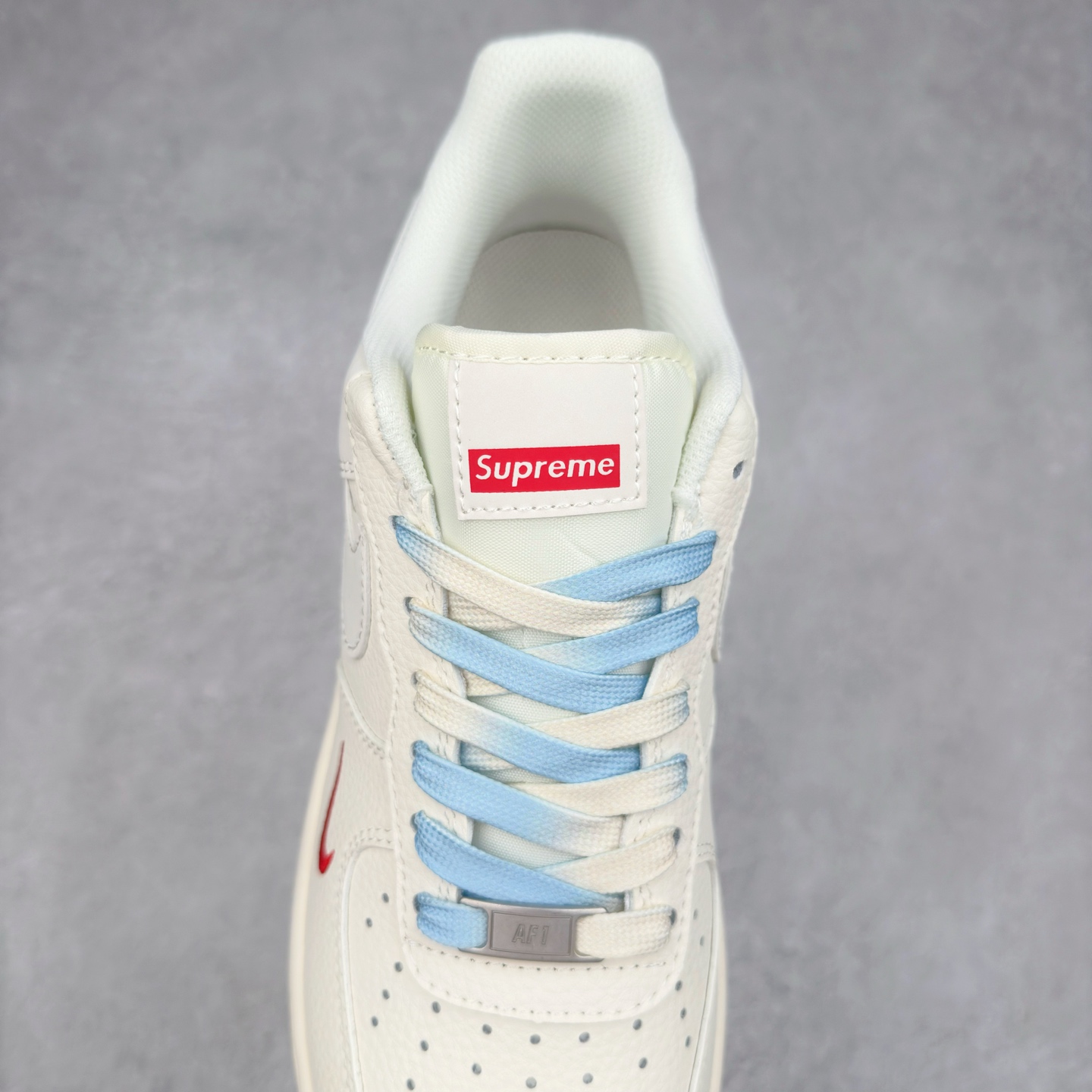 图片[5]-NK Air Force 1´07 Low 空军一号低帮百搭休闲运动板鞋 XX3168-179 柔软、弹性十足的缓震性能和出色的中底设计 横跨复古与现代的外型结合 造就出风靡全球 三十多年的Force 1 直到今天还深受青睐 实拍调校N版已经零色差零失真 百分百还原实物色彩所见即所得 不存在货不对板色差等低级问题 选购参考实物拍摄 不混卖不参货 只用心做好货严格选品 承诺混一赔十 尺码：36 36.5 37.5 38 38.5 39 40 40.5 41 42 42.5 43 44 44.5 45-选品中心