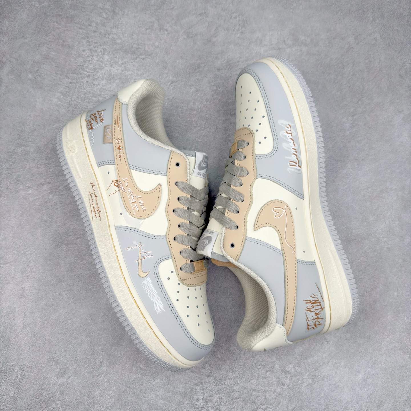 图片[3]-NK Air Force 1´07 Low 空军一号低帮百搭休闲运动板鞋 DB3310-111 柔软、弹性十足的缓震性能和出色的中底设计 横跨复古与现代的外型结合 造就出风靡全球 三十多年的Force 1 直到今天还深受青睐 实拍调校N版已经零色差零失真 百分百还原实物色彩所见即所得 不存在货不对板色差等低级问题 选购参考实物拍摄 不混卖不参货 只用心做好货严格选品 承诺混一赔十 尺码：36 36.5 37.5 38 38.5 39 40 40.5 41 42 42.5 43 44 44.5 45-选品中心