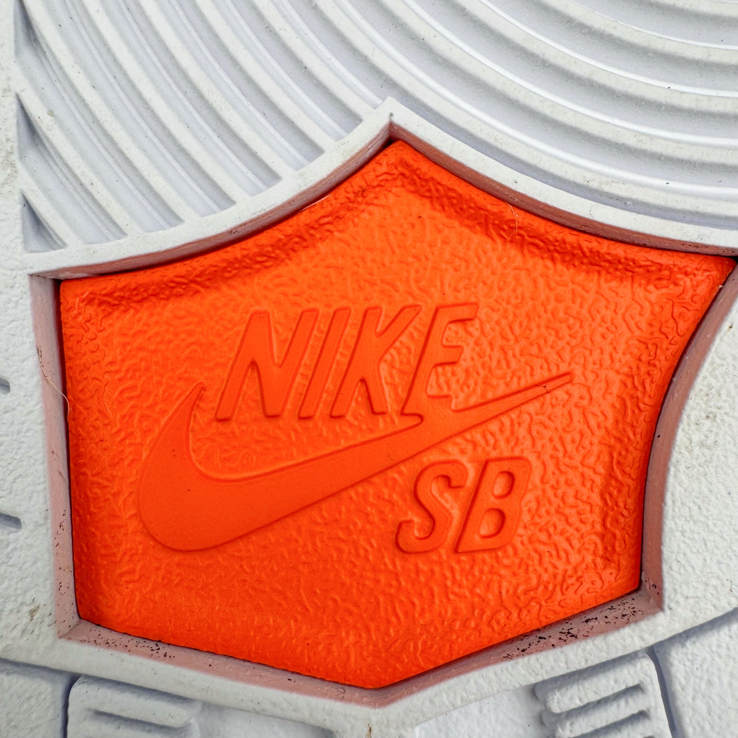 图片[18]-＃M纯原 TIGHTBOOTH x NK SB Dunk Low 联名反转黑白熊猫 FD2629-100 圈内最强 零售首选 独家原厂航空铝磨具打磨大底 鞋头坡度极致还原 原盒原配 圈内天花板工艺 原厂冲刀 超高清洁度 全鞋零毛边皮料切割 全套原楦原模倾力打造完美版型 采用原厂百宏鞋带以及原厂百宏织唛舌标 内标可供原厂几率过验 原厂中底布黄色点胶 原厂中底布拉帮走线遵循公司‼️尺码：36 36.5 37.5 38 38.5 39 40 40.5 41 42 42.5 43 44 44.5 45 46 47.5-选品中心