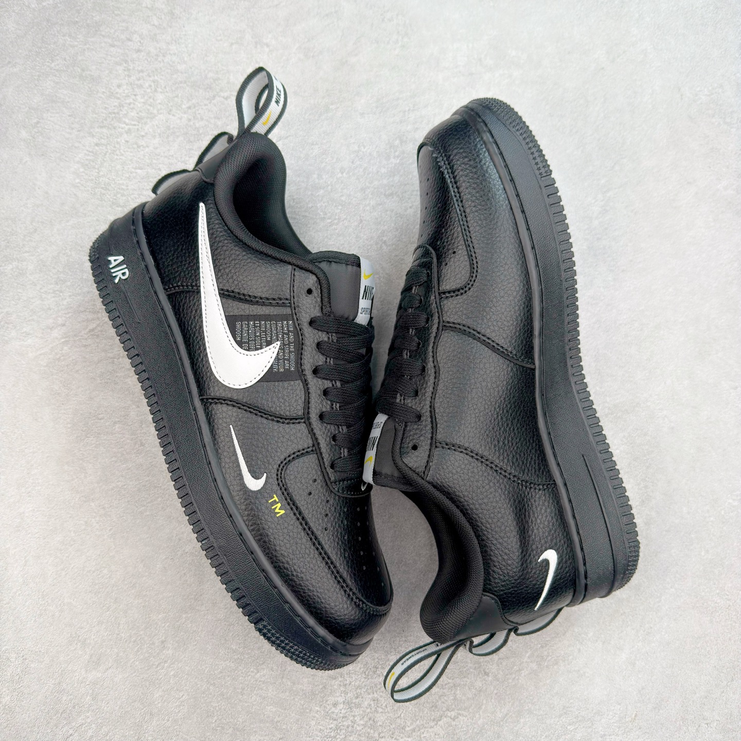 ＃福利特价‼️
NK Air Force 1´07 Low 空军一号低帮百搭休闲运动板鞋 AJ7747-