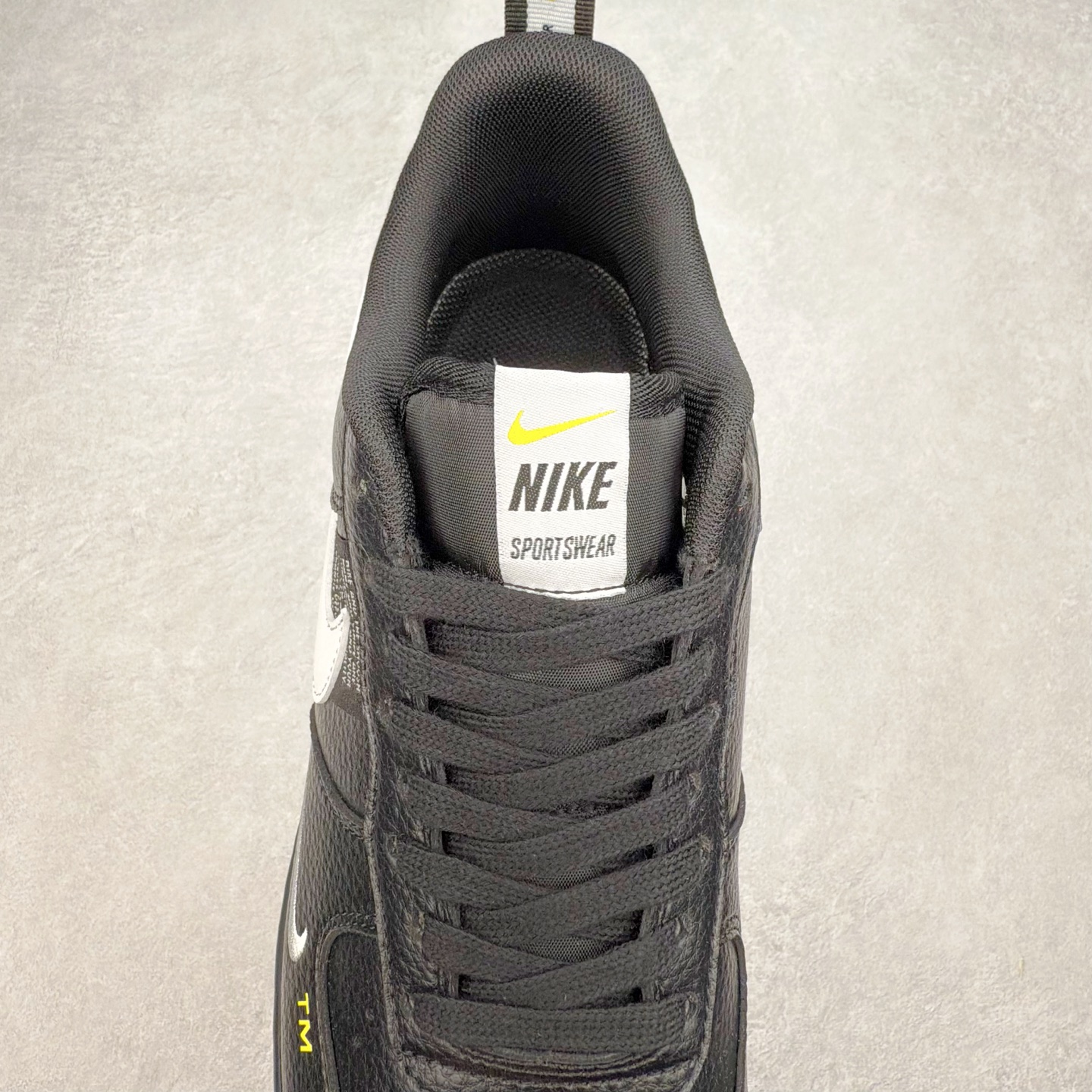 ＃福利特价‼️
NK Air Force 1´07 Low 空军一号低帮百搭休闲运动板鞋 AJ7747-