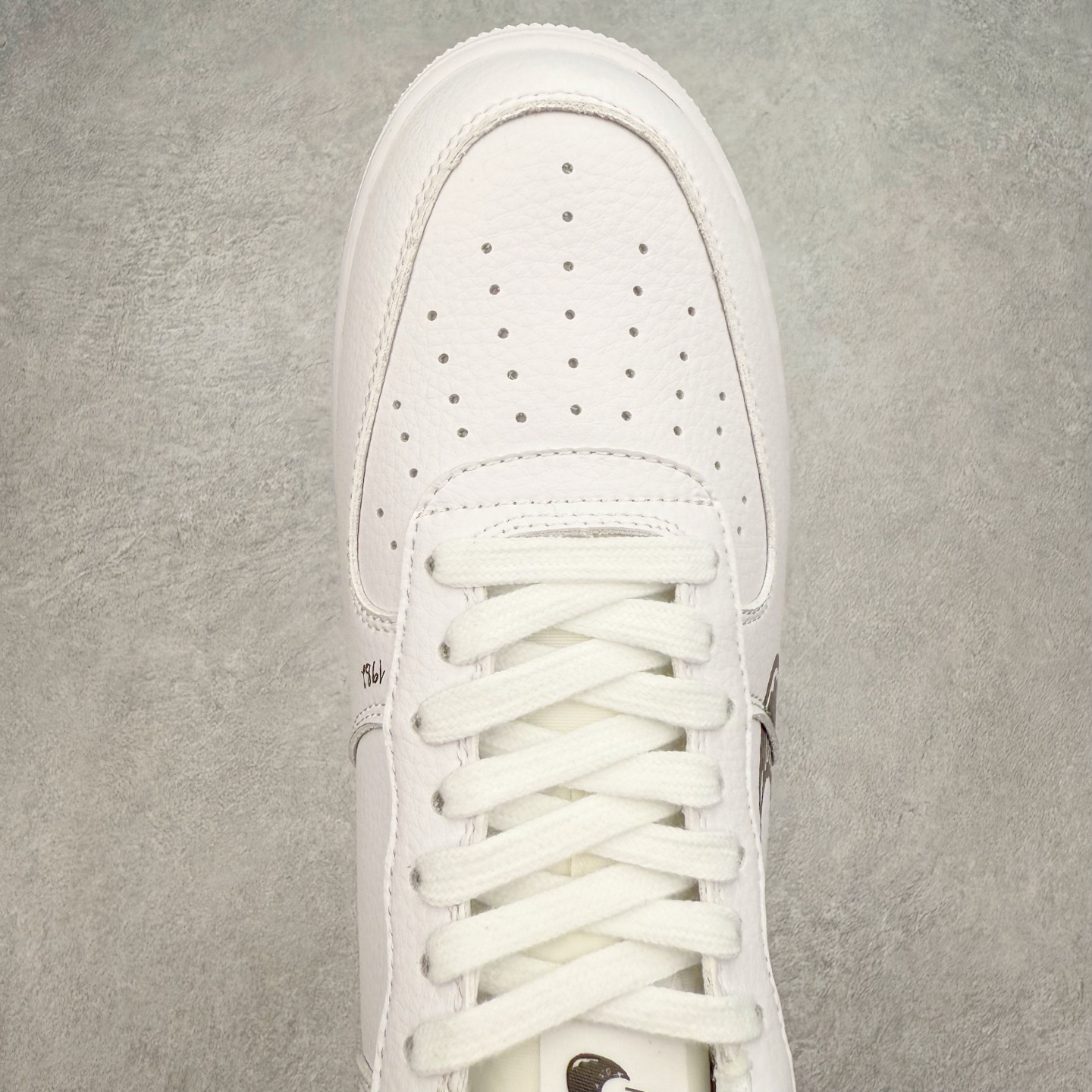 ＃福利特价‼️
NK Air Force 1´07 Low 空军一号低帮百搭休闲运动板鞋 CW7581-