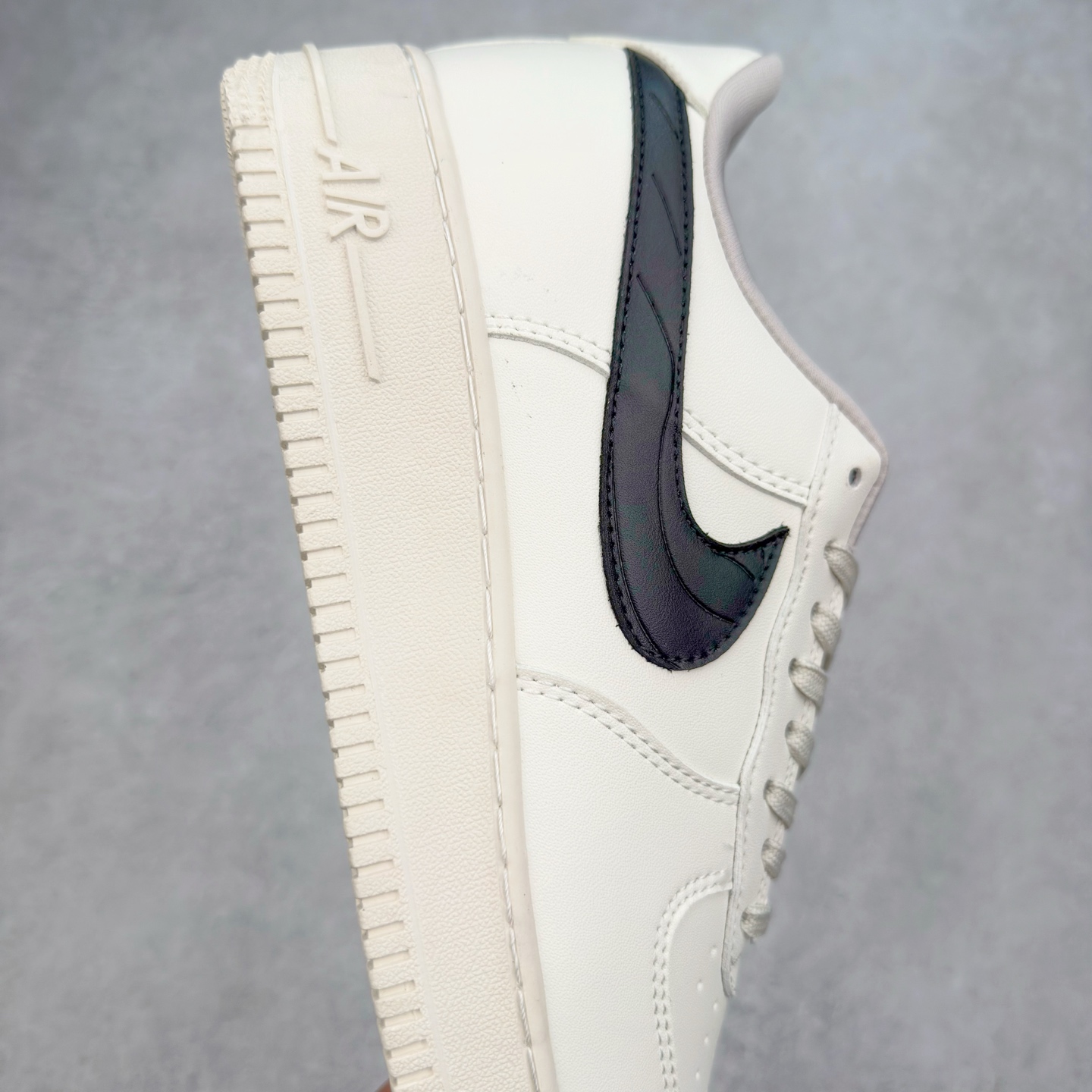 ＃福利特价‼️
NK Air Force 1´07 Low 空军一号低帮百搭休闲运动板鞋 FV1182-