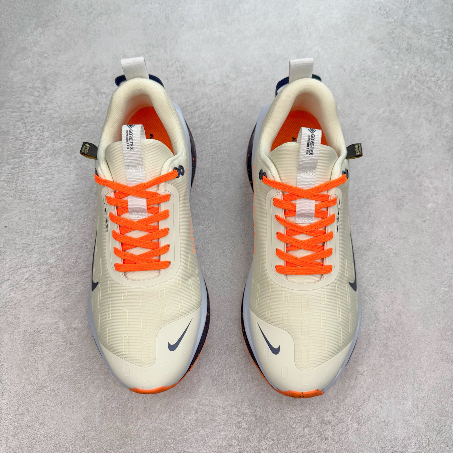 图片[2]-NK React Infinity Run Flyknit 4 GORE-TEX 低帮休闲跑步鞋防水公路助力畅跑 鞋身融入 GORE-TEX 防水层 搭配柔软鞋口在下雨时帮助双足保持干爽舒适 结合 NK ReactX 泡绵提供高出 React 泡绵 13% 的能量回馈 尺码：36 36.5 37.5 38 38.5 39 40 40.5 41.5 42 42.5 43 44 44.5 45-选品中心