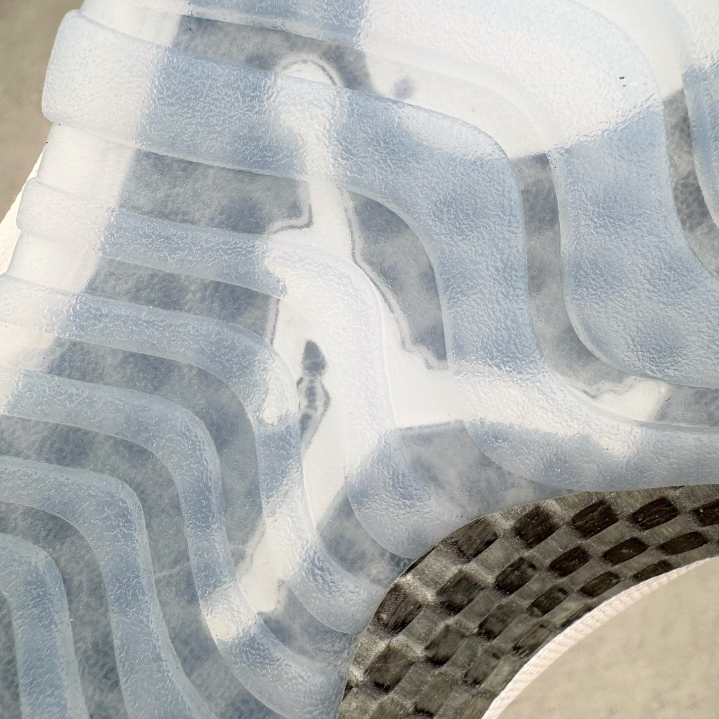 图片[20]-＃KZ神版 Air Jordan AJ11 Retro High 高帮系列 CT8012-005 市场中端王者 耗时半年巨作 全套原纸板楦头开发 确保原汁原味 完美呈现11代版型 此版本只针对中端市场 皮料材质有所更替 其他数据细节工艺流程均保持一致绝不口嗨 细节品控鞋型随意秒杀市面3XX 原楦原档案数据开模打造 原厂中底拉帮钢印 原厂进口漆皮 防冻不开裂 原装鞋撑 水晶大底正确色度色泽 原楦原数据刺绣 原厂车缝走线及对位 毫厘不差 飞人logo采用原数据电脑刺绣 原装正品碳纤维真实碳板 增强抗扭 原内标 原盒标 正确官方原盒 防氧化水晶外底 原厂配套全掌solo气垫 进口港宝加持 后跟自然饱满 全鞋荧光划线卡点 追求极致完美 每一双都是工艺品 多重QC质检 超越公司货的品控标准 实实在在的免检产品 尺码：36 36.5 37.5 38 38.5 39 40 40.5 41 42 42.5 43 44 44.5 45 46 47.5-选品中心